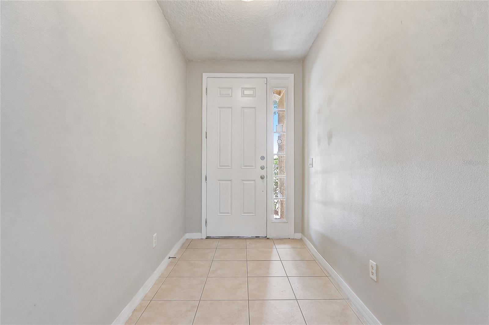 Image 5 of 46 For 3028 Camino Real Drive S