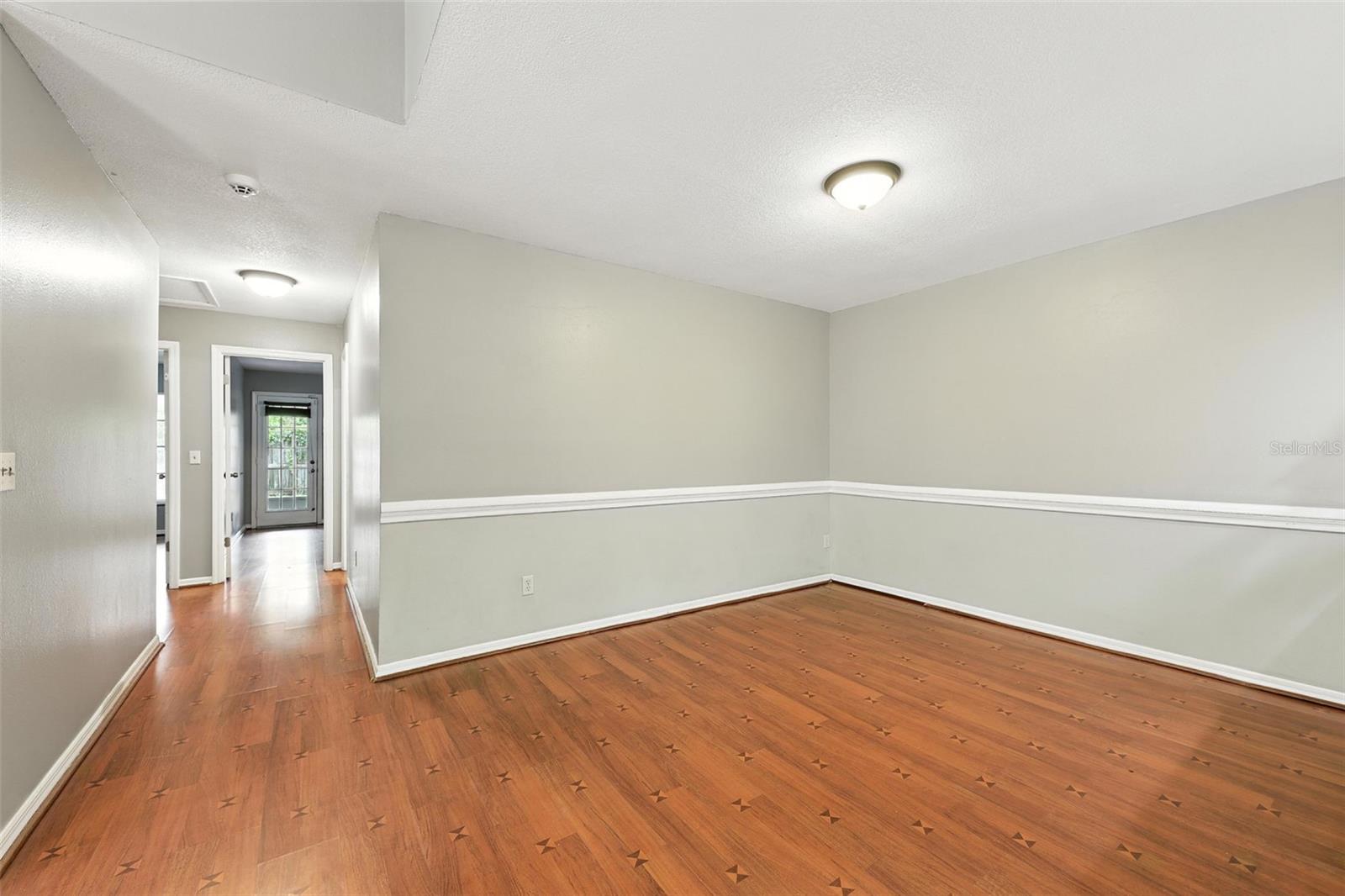 Image 6 of 26 For 4554 Heritage Oak Drive