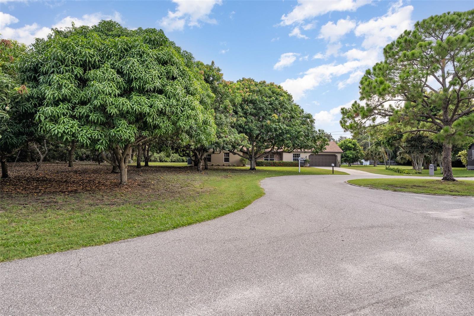 Image 29 of 30 For 4245 Hillview Circle