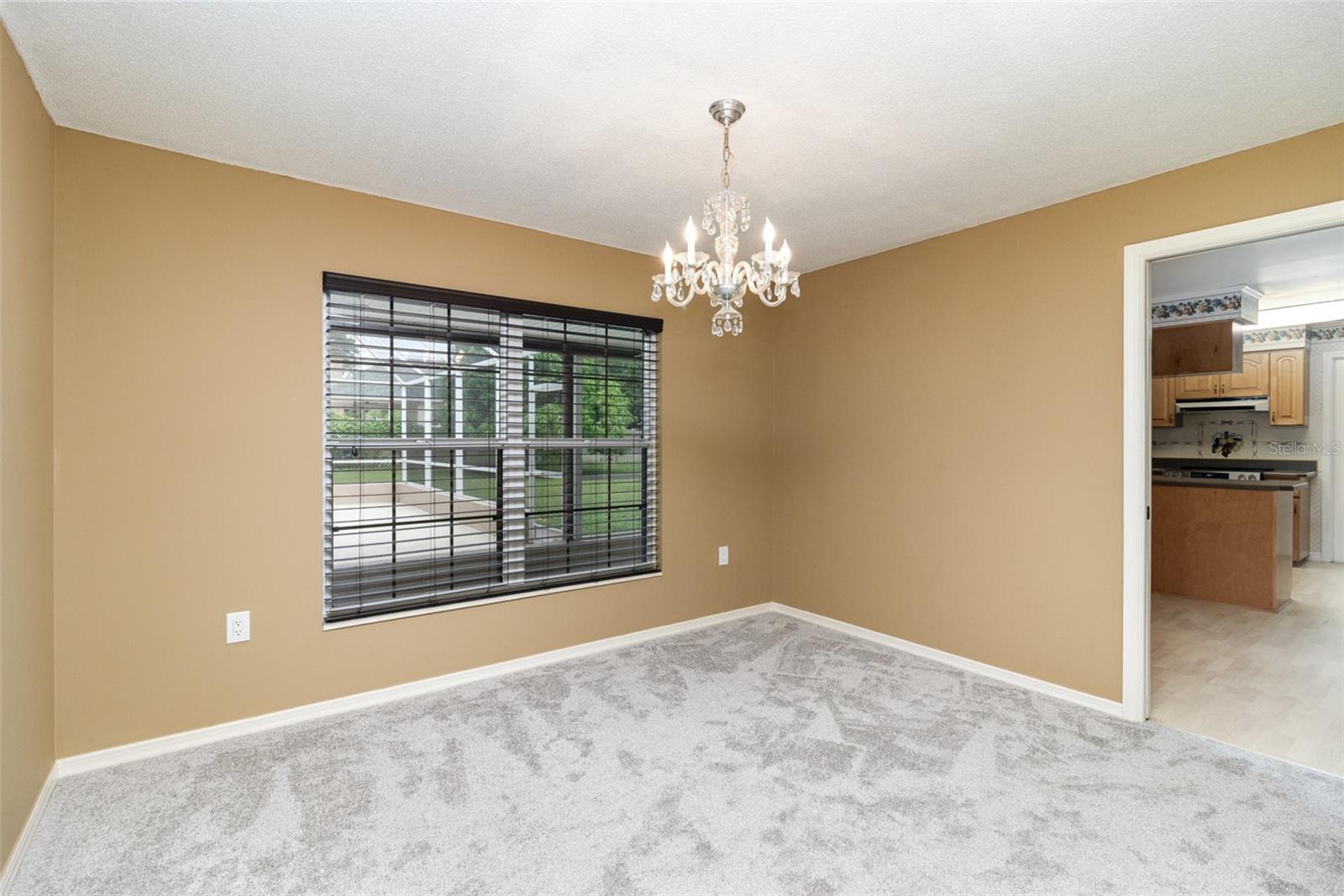 Image 6 of 25 For 4245 Hillview Circle
