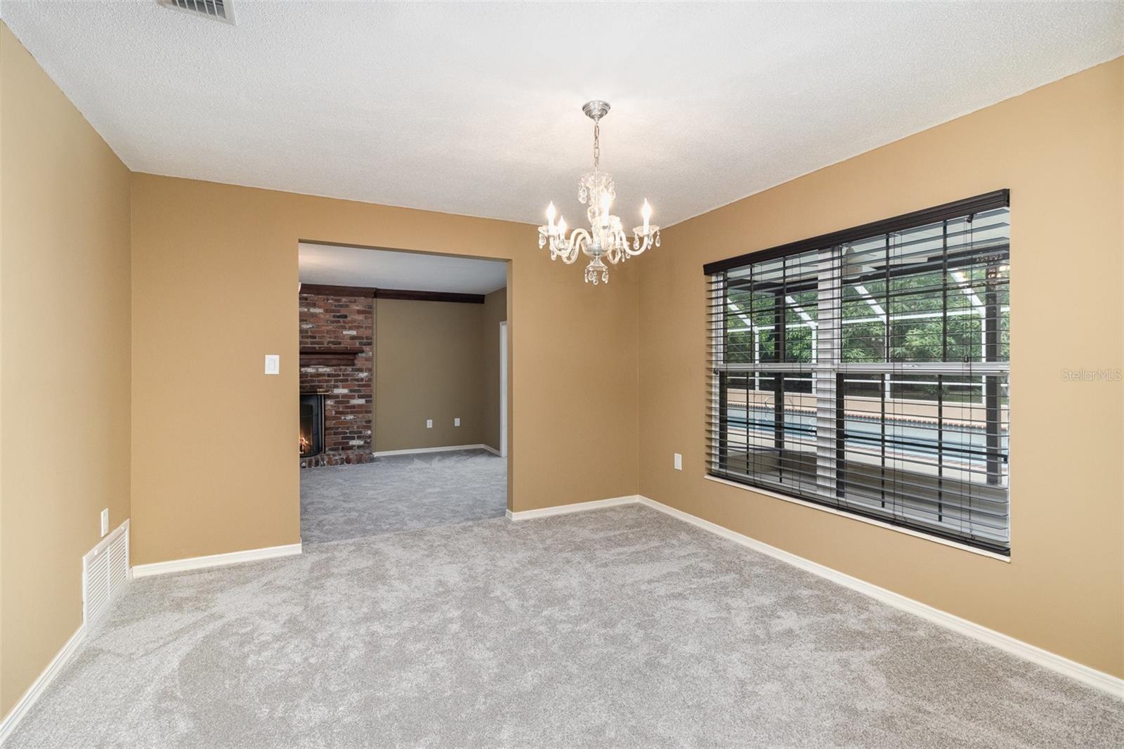 Image 7 of 25 For 4245 Hillview Circle