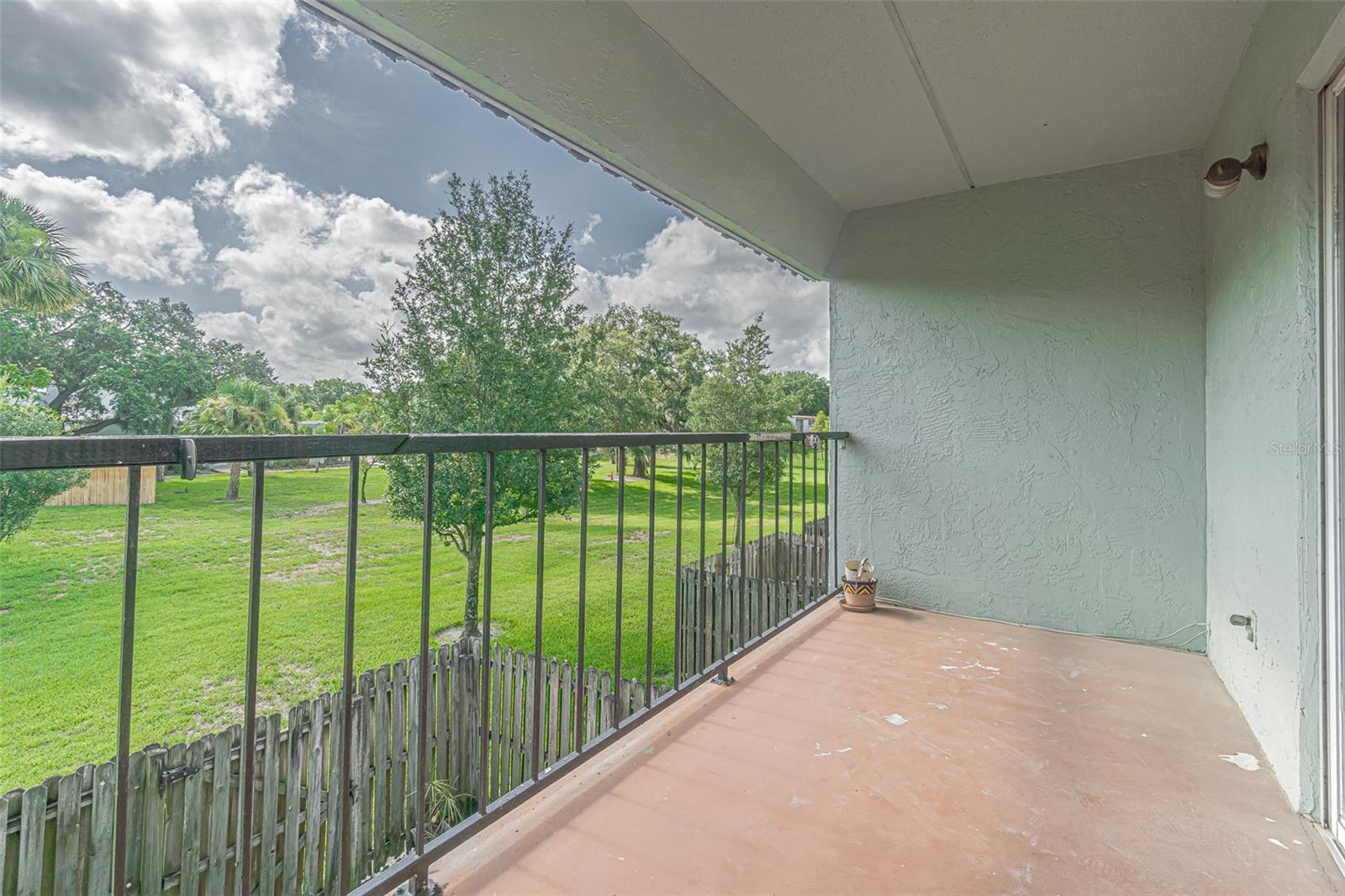 Image 16 of 30 For 2818 Somerset Park Drive
