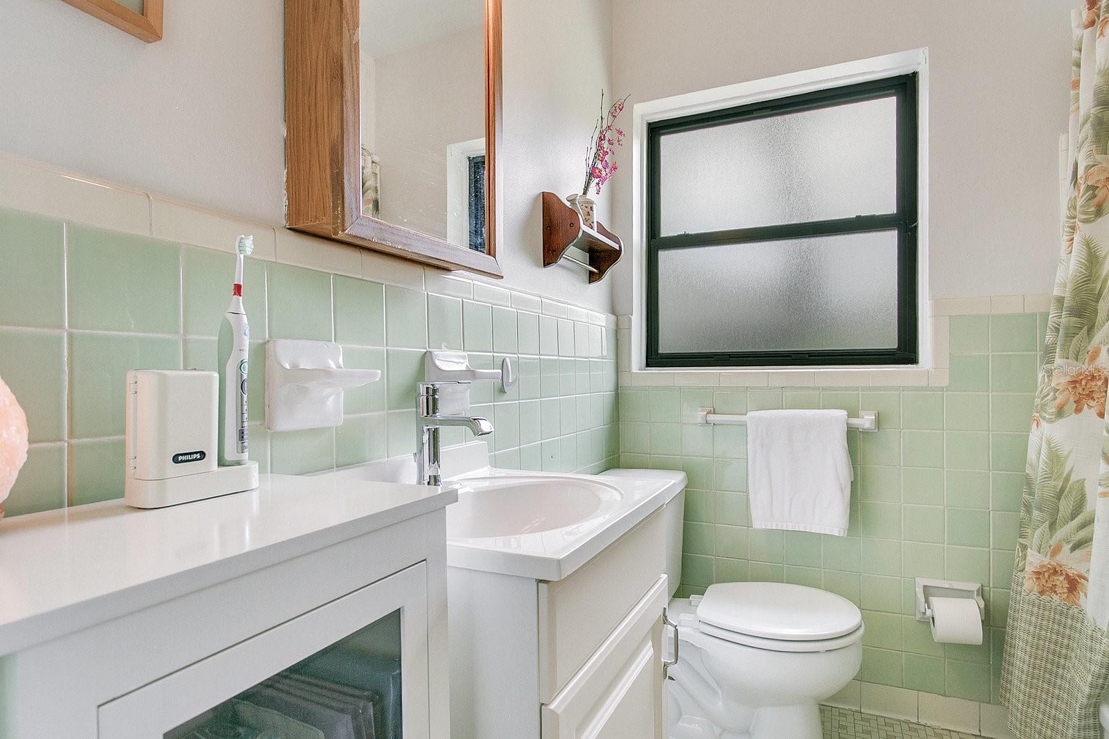 Image 19 of 43 For 1314 Asbury Avenue