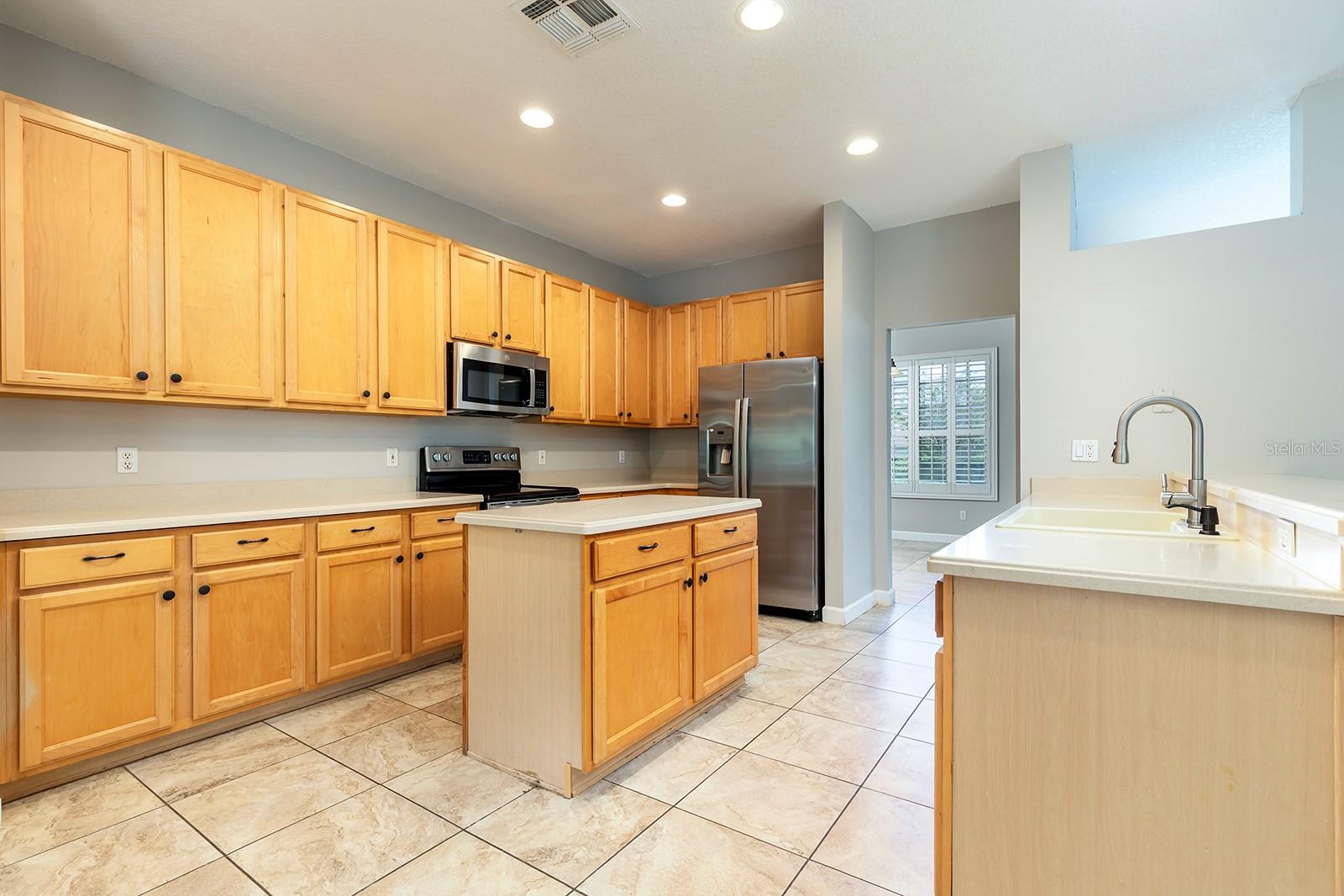 Image 9 of 34 For 2049 Wintermere Pointe Drive