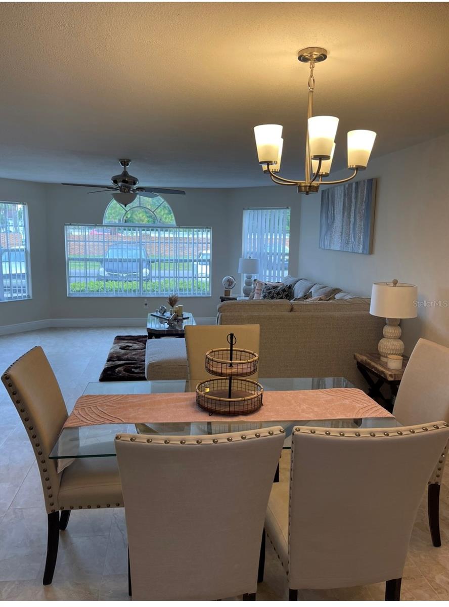 Image 3 of 10 For 5014 Laguna Bay Circle 111