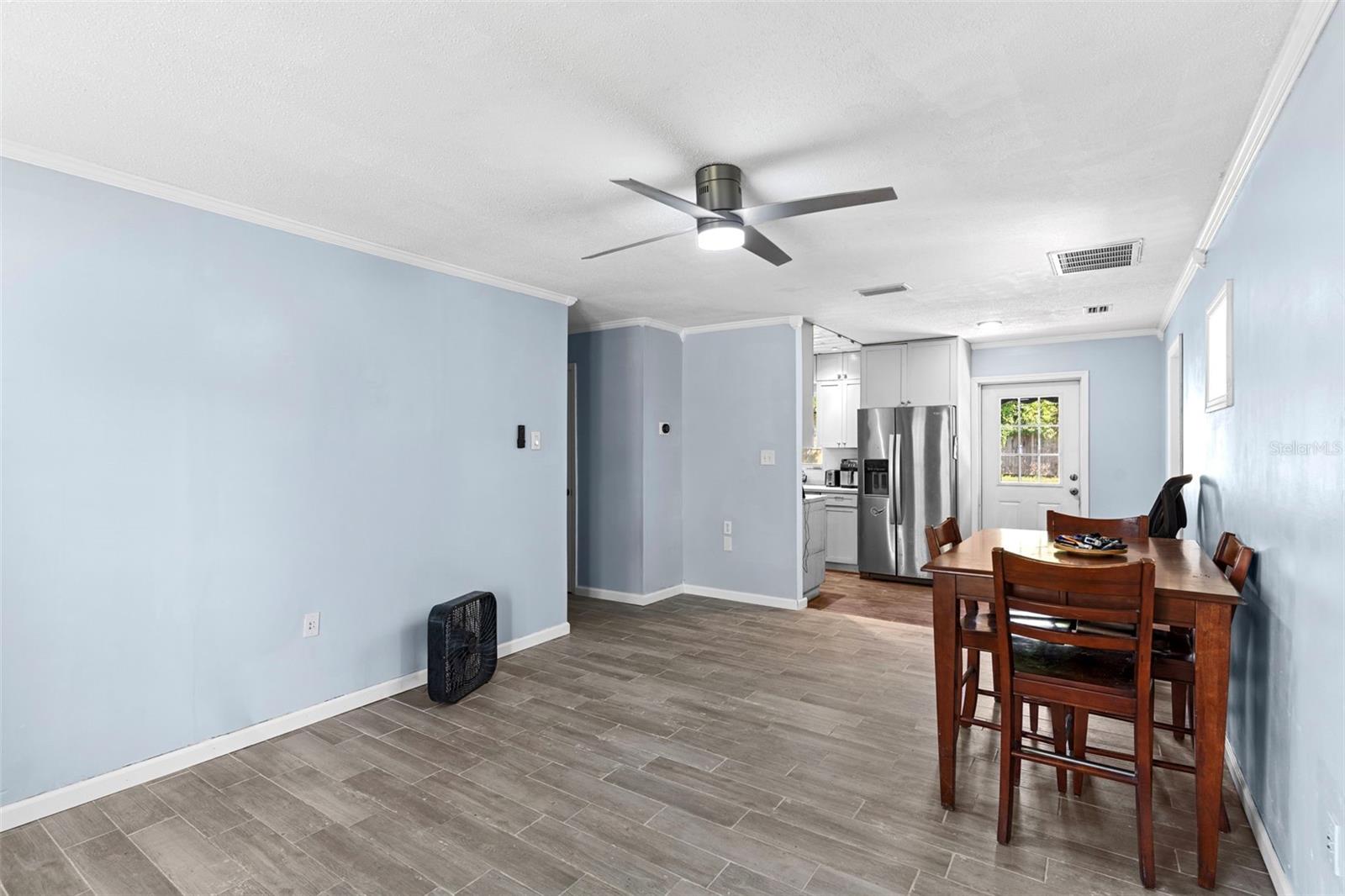 Image 7 of 28 For 5614 Carris Court