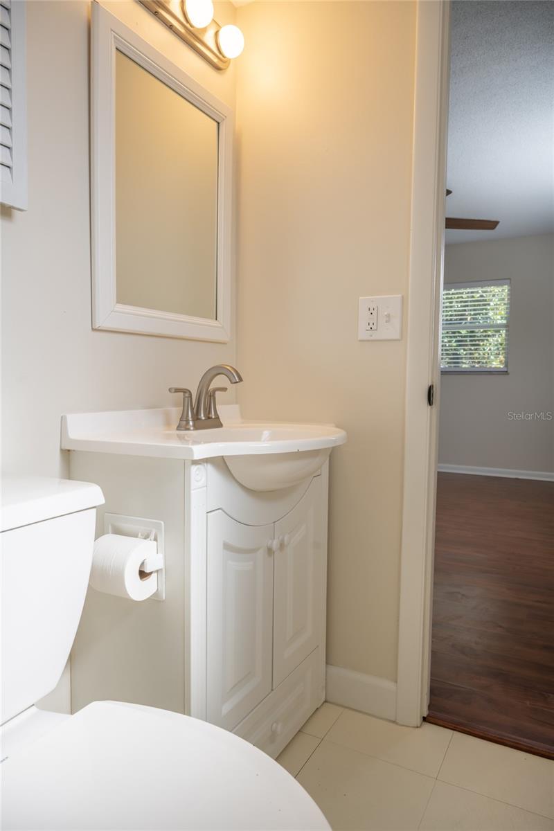 Image 16 of 32 For 313 Hillcrest Street