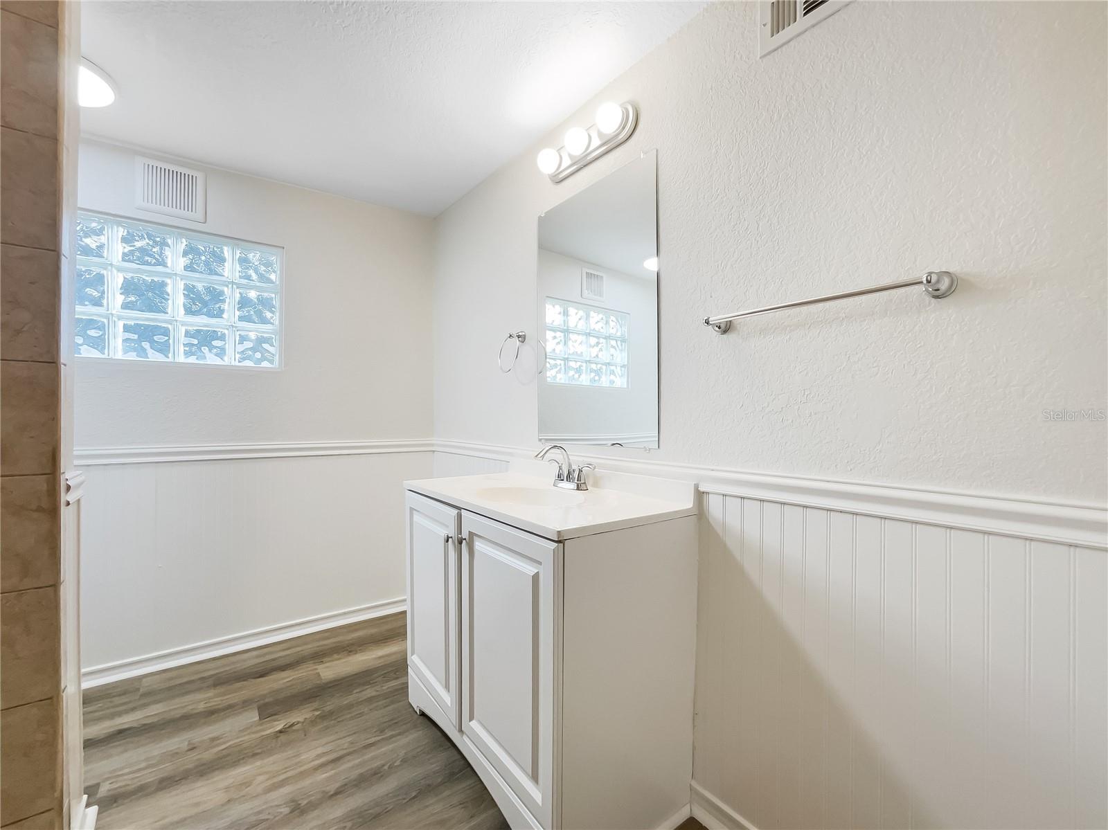 Image 18 of 28 For 5201 72nd Way N
