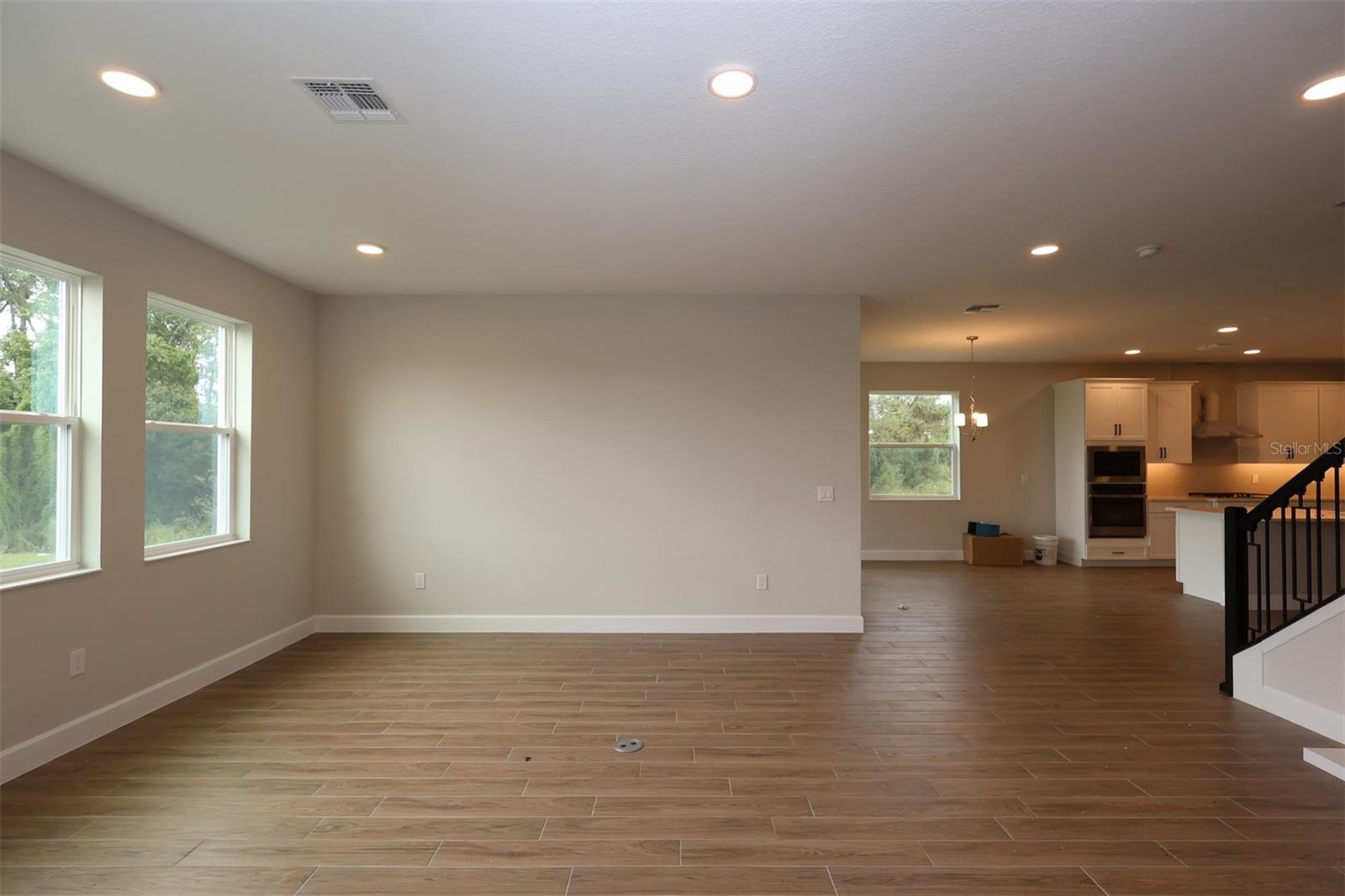 Image 52 of 69 For 5368 Park Guell Street