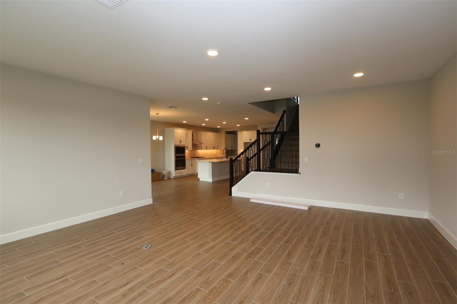 Image 54 of 69 For 5368 Park Guell Street