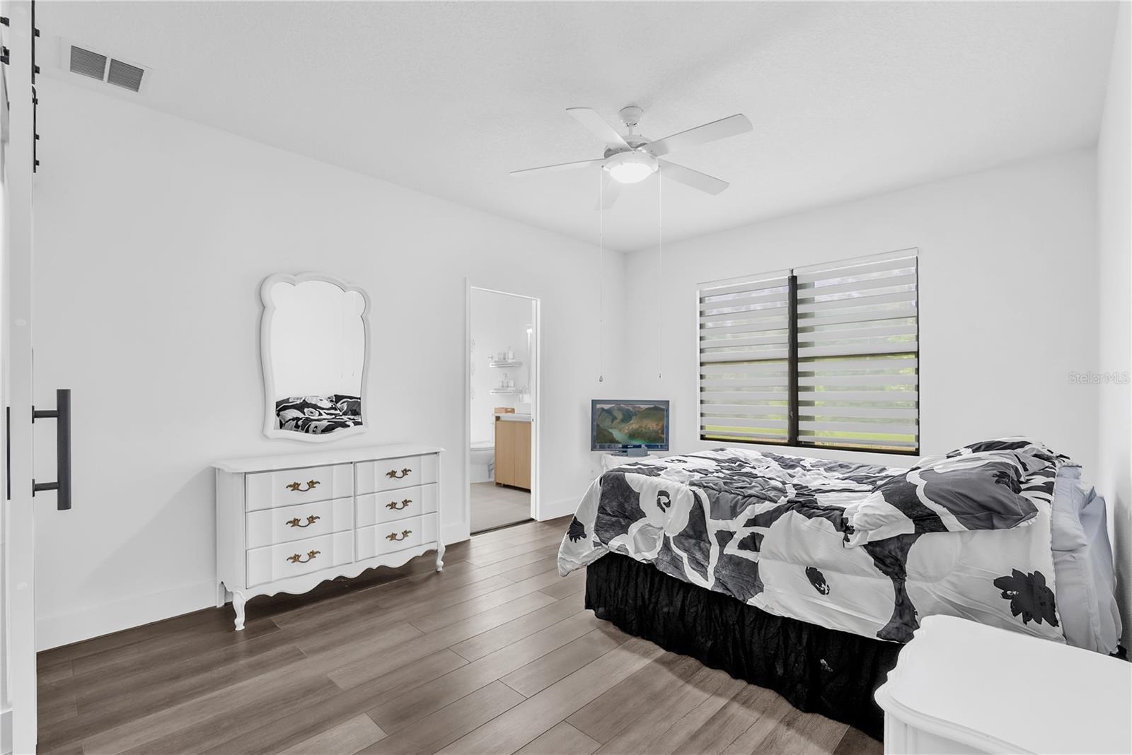 Image 14 of 30 For 4938 Sweet Cedar Circle