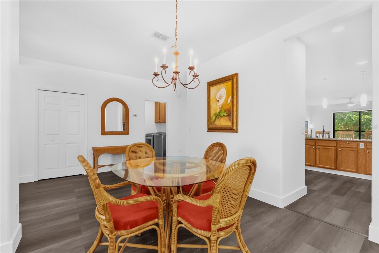 Image 7 of 30 For 4938 Sweet Cedar Circle