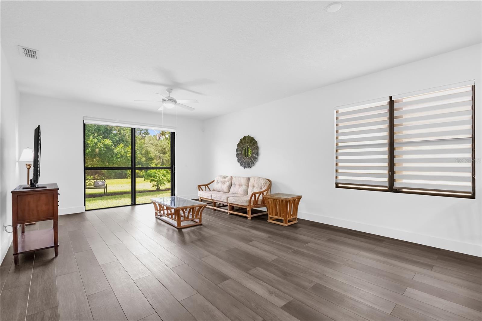 Image 8 of 30 For 4938 Sweet Cedar Circle