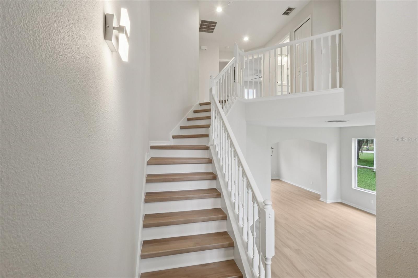 Image 15 of 34 For 3791 Moon Dancer Place