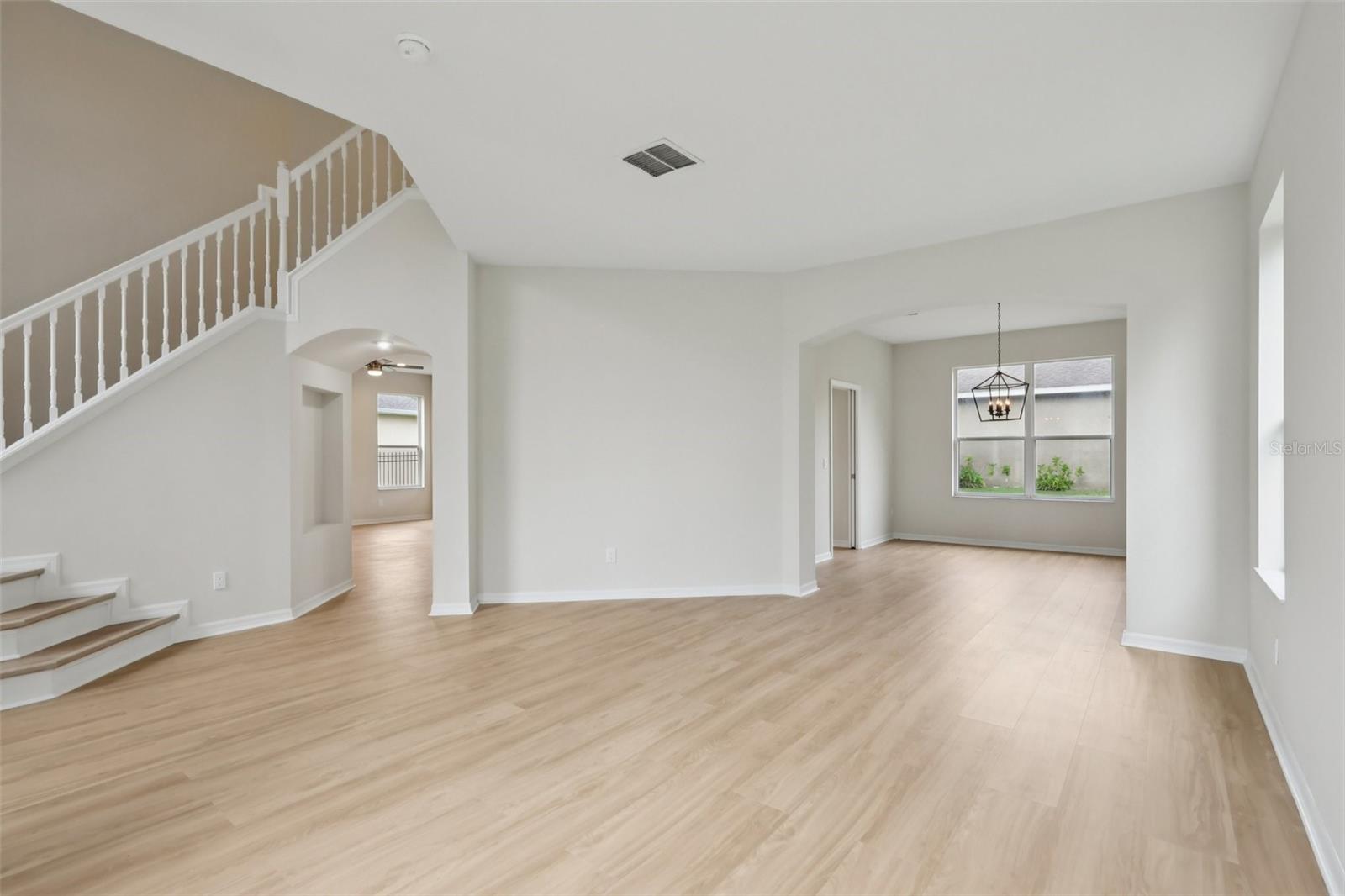 Image 3 of 34 For 3791 Moon Dancer Place
