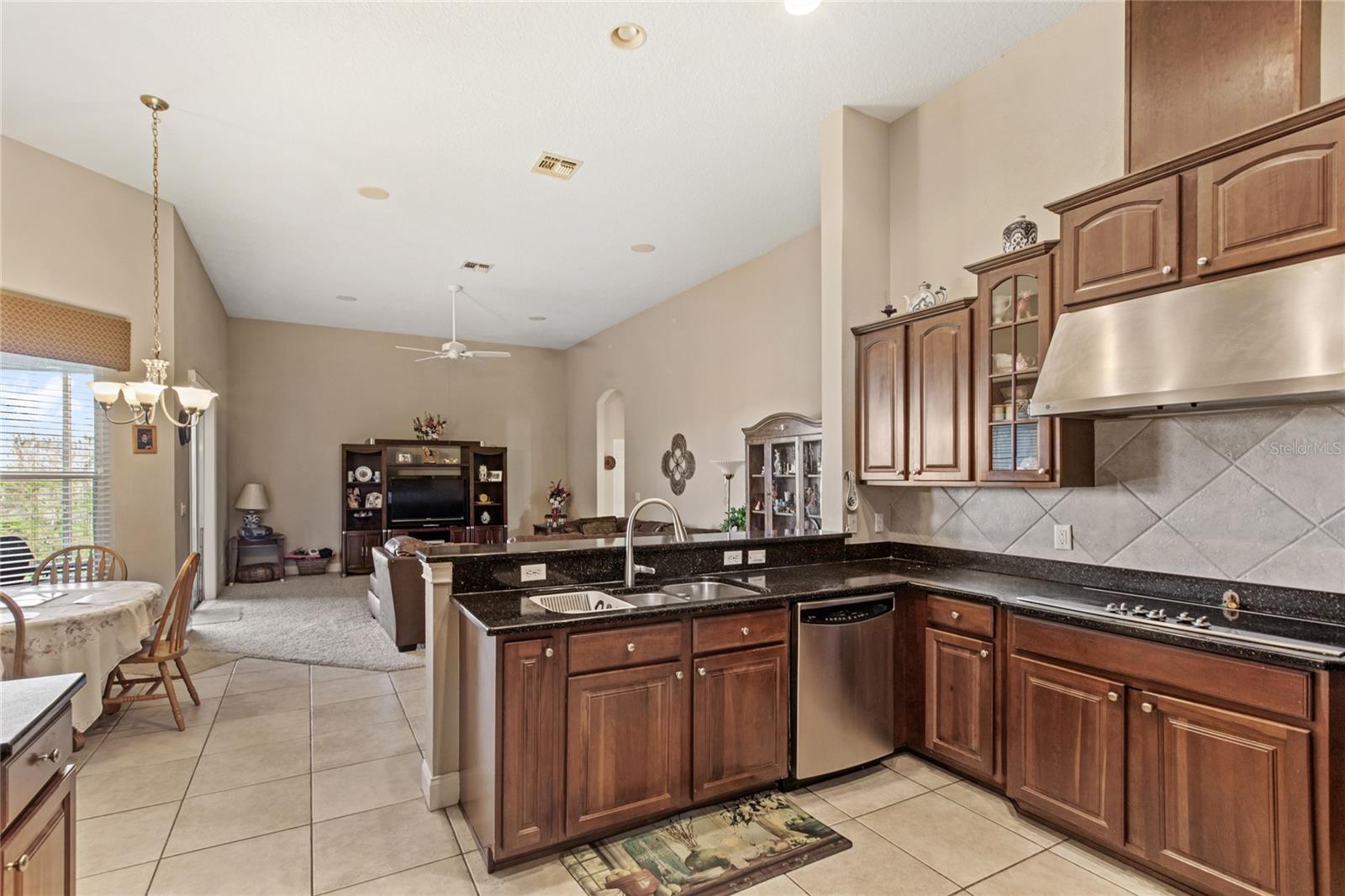 Image 12 of 43 For 6114 Tremayne Drive