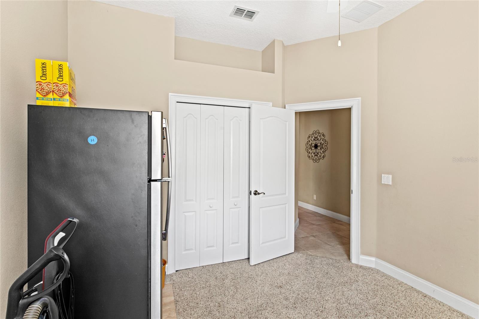 Image 23 of 43 For 6114 Tremayne Drive