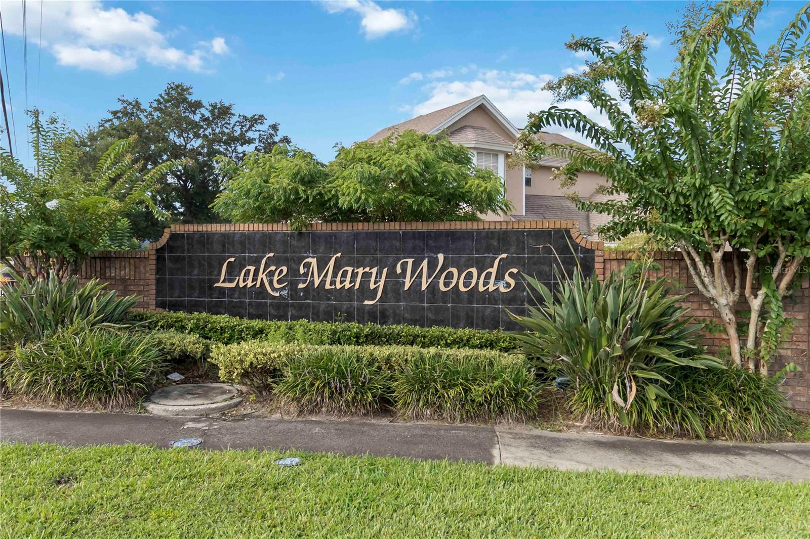 Image 33 of 40 For 330 Lake Road
