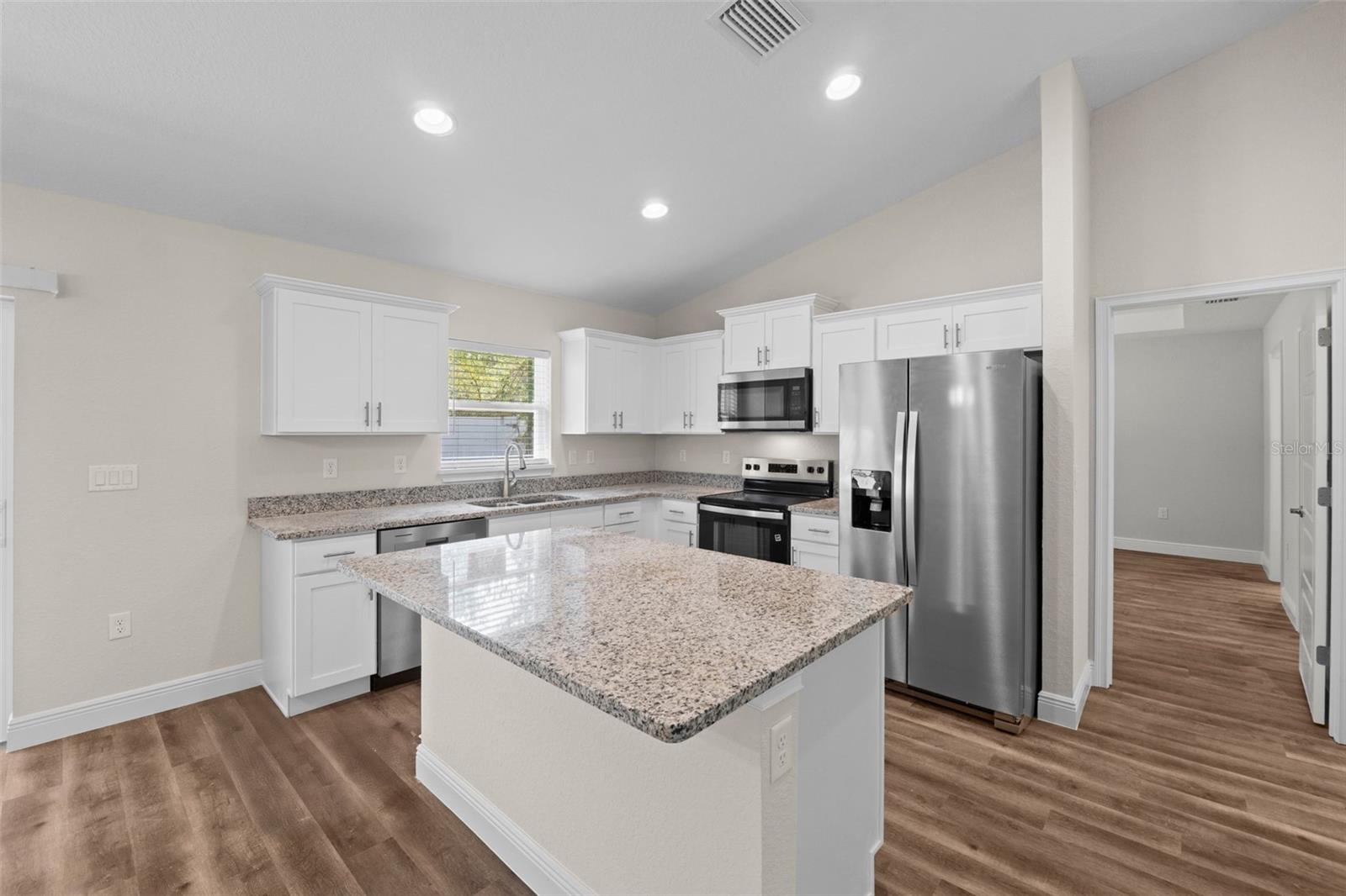 Image 19 of 59 For 661 Vercelli Lane