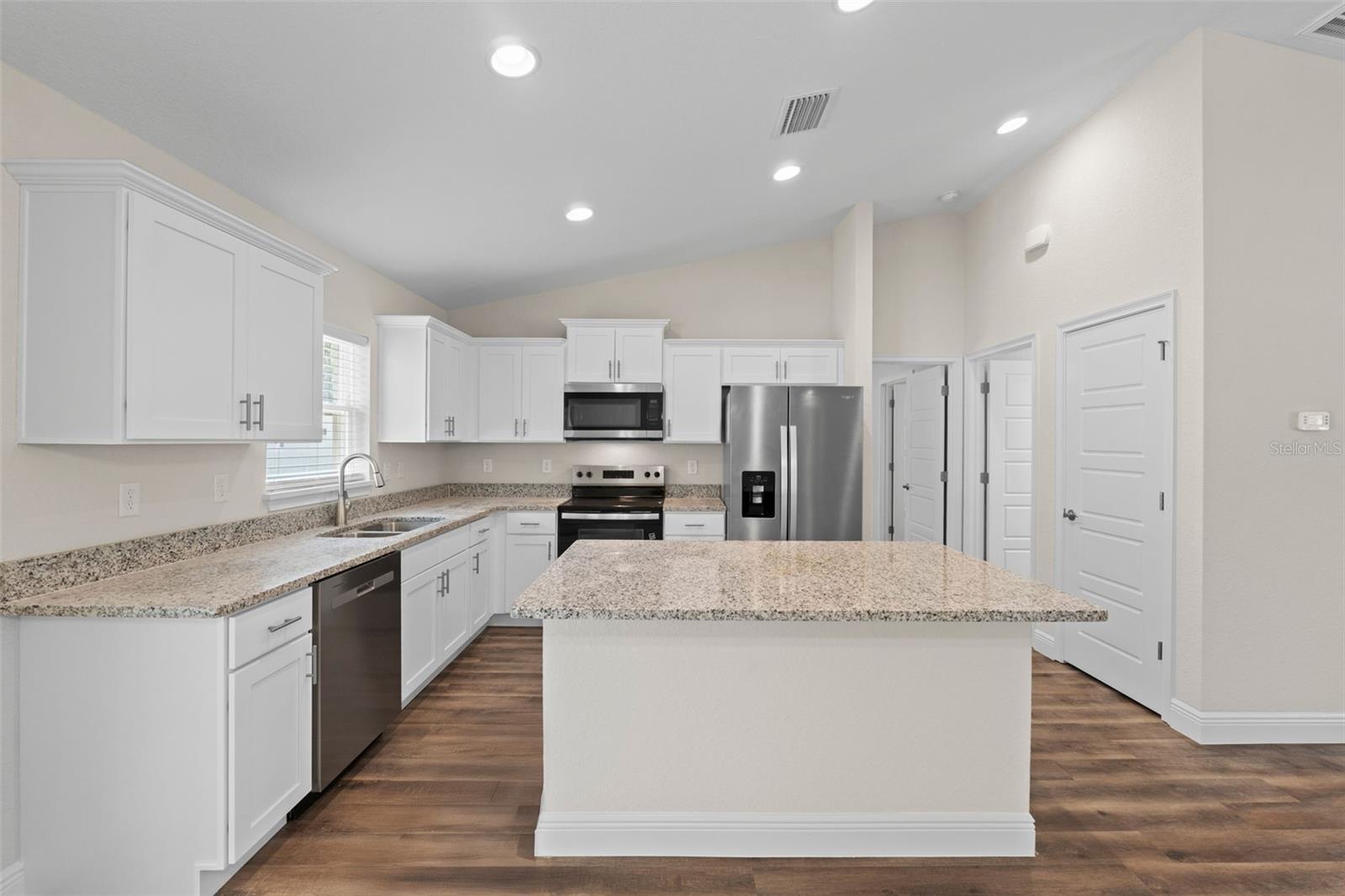 Image 21 of 59 For 661 Vercelli Lane
