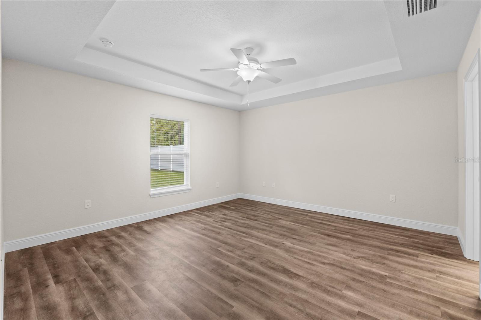 Image 23 of 59 For 661 Vercelli Lane