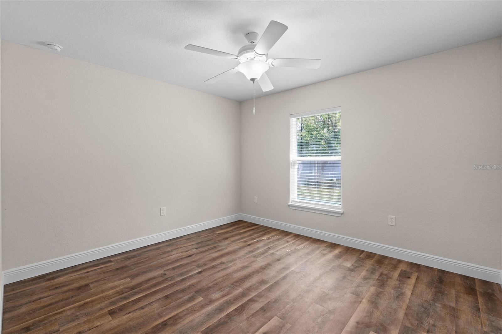 Image 30 of 59 For 661 Vercelli Lane