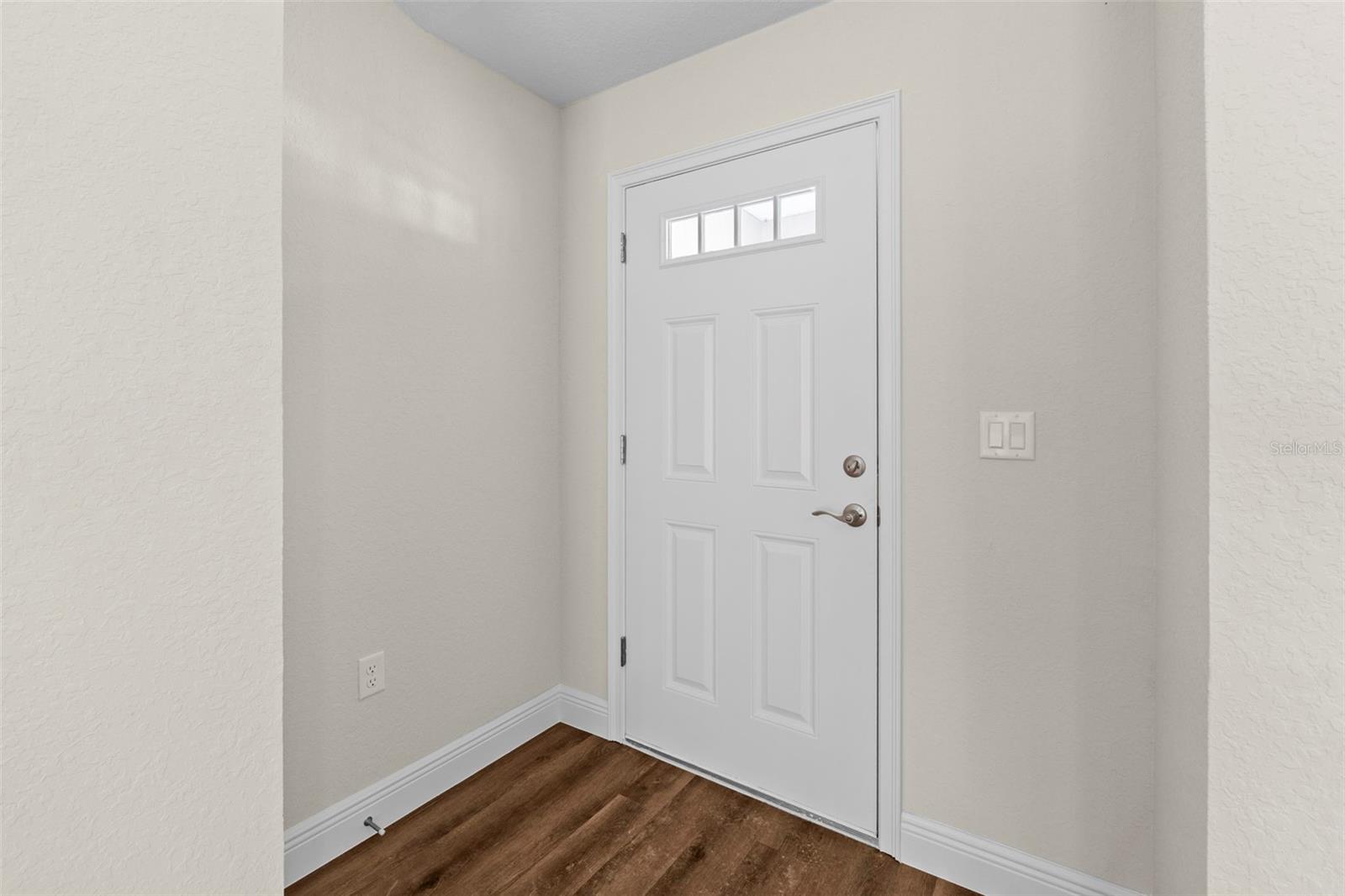 Image 8 of 59 For 661 Vercelli Lane