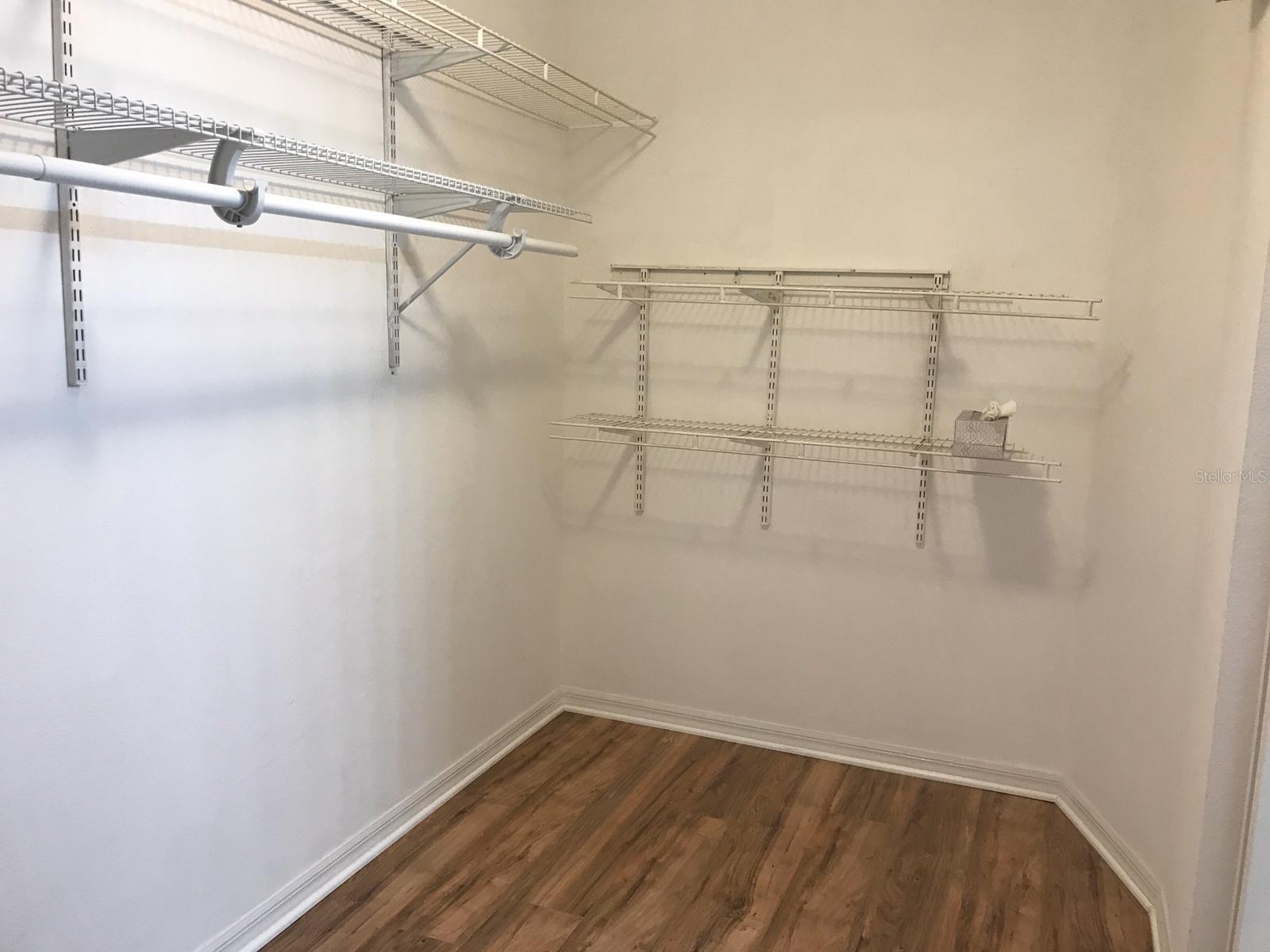 Image 15 of 17 For 14124 Leicester Lane 1