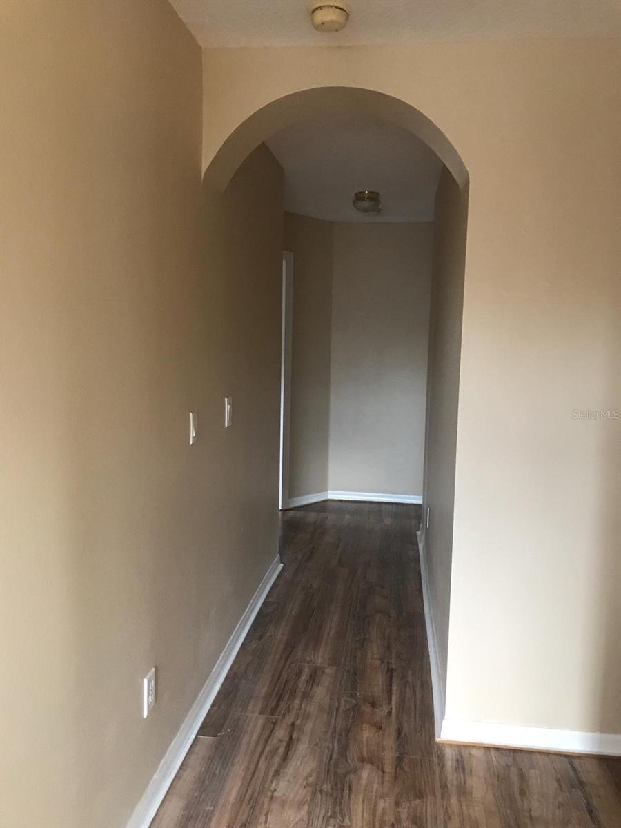 Image 9 of 17 For 14124 Leicester Lane 1