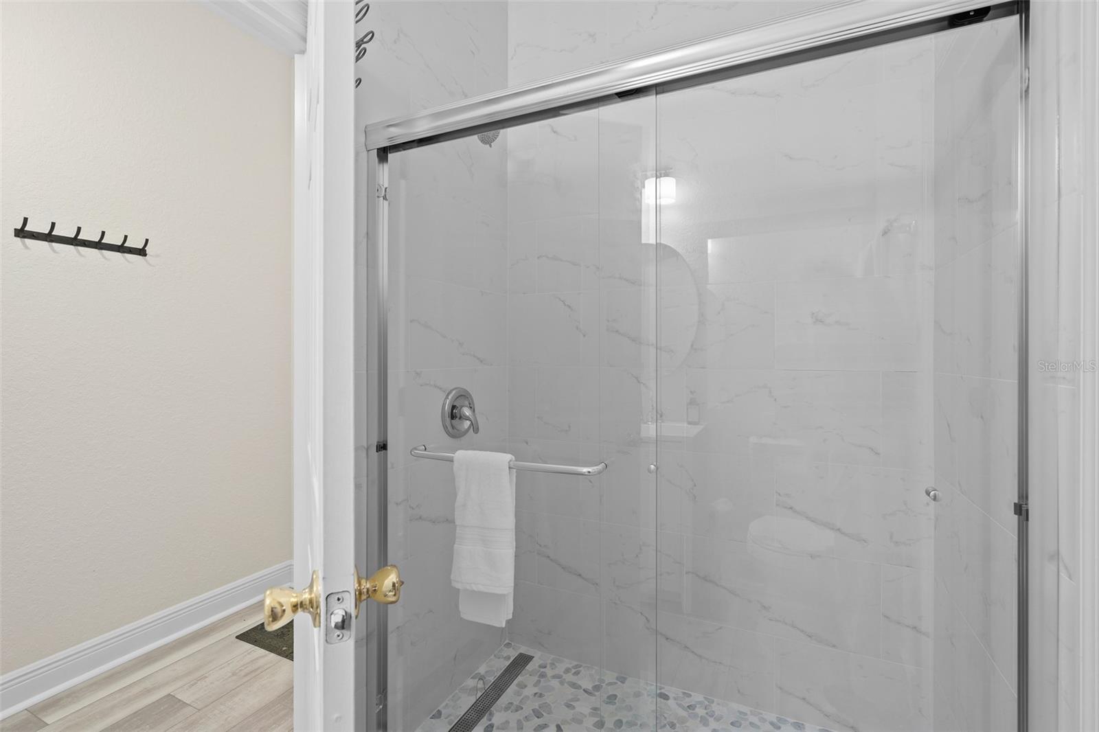 Image 21 of 37 For 3510 Calabria Avenue 3510