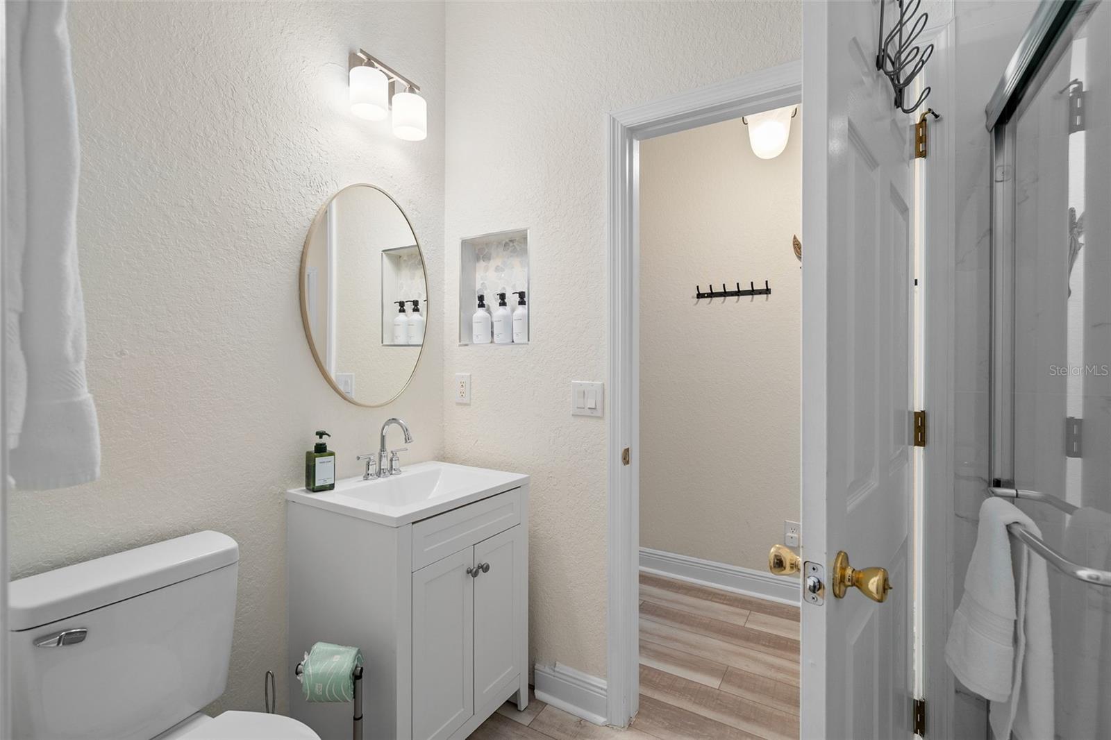 Image 22 of 37 For 3510 Calabria Avenue 3510