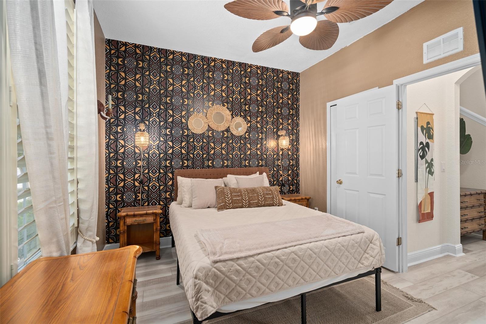 Image 29 of 37 For 3510 Calabria Avenue 3510