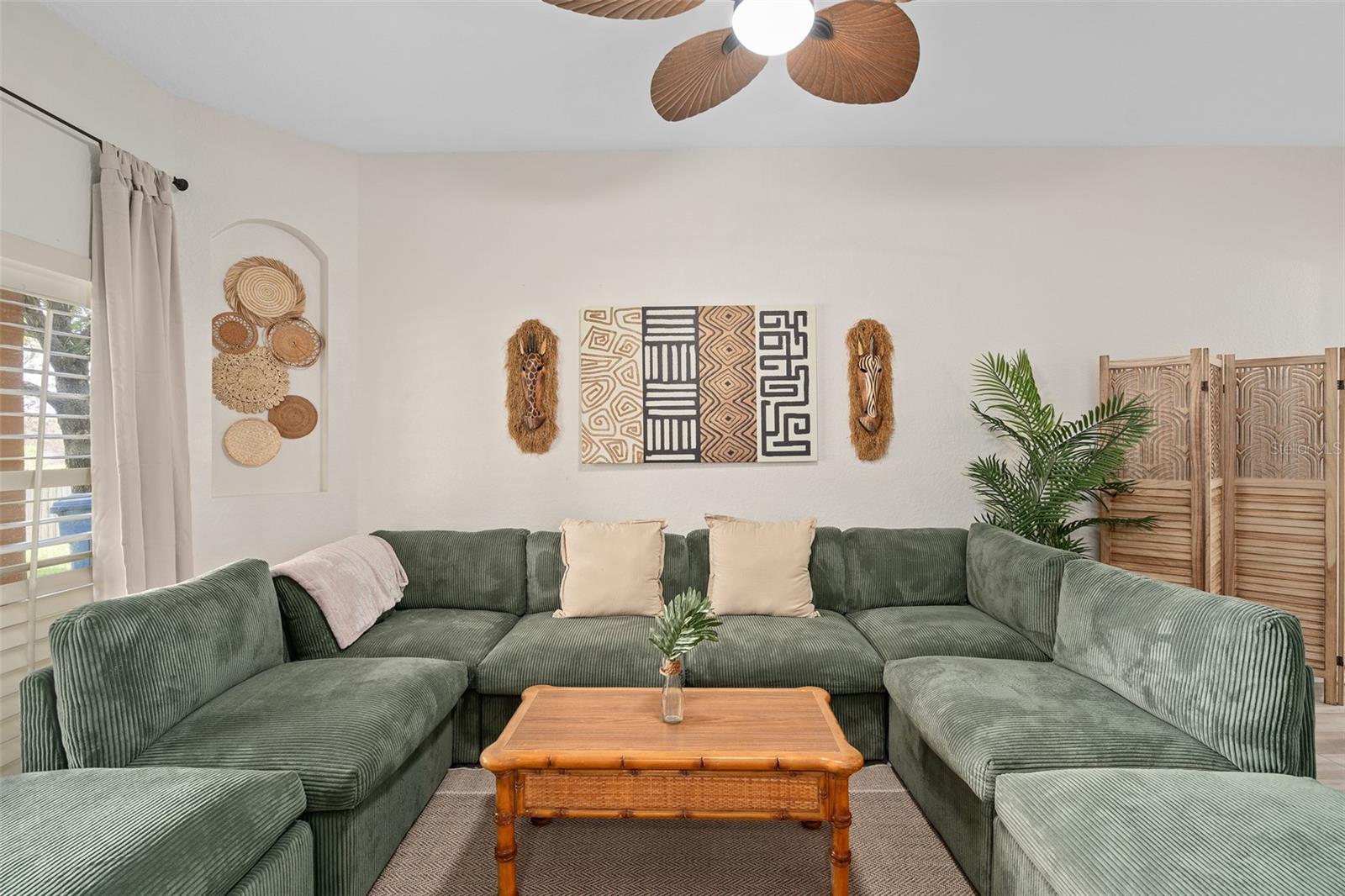 Image 7 of 37 For 3510 Calabria Avenue 3510