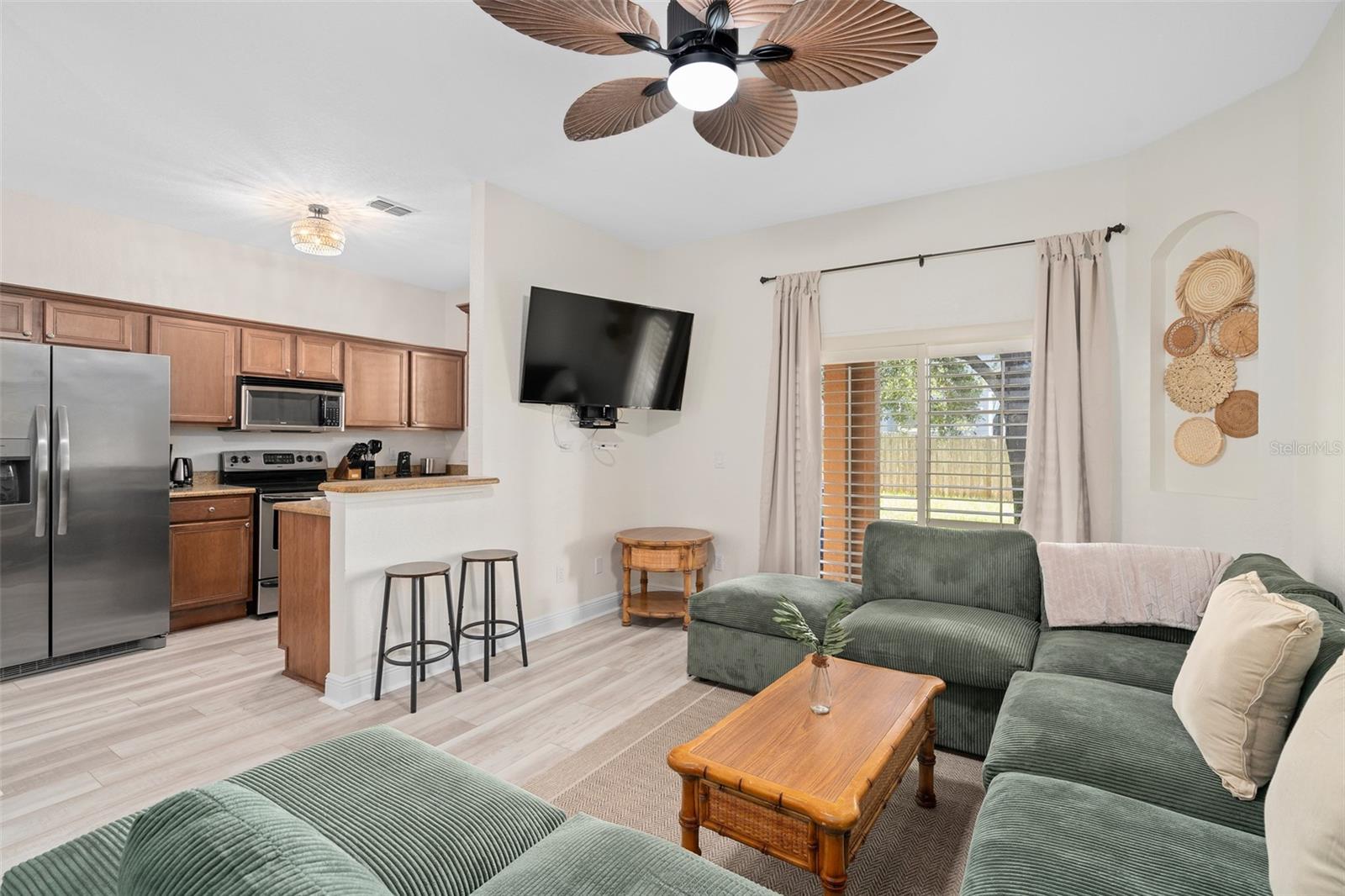 Image 8 of 37 For 3510 Calabria Avenue 3510