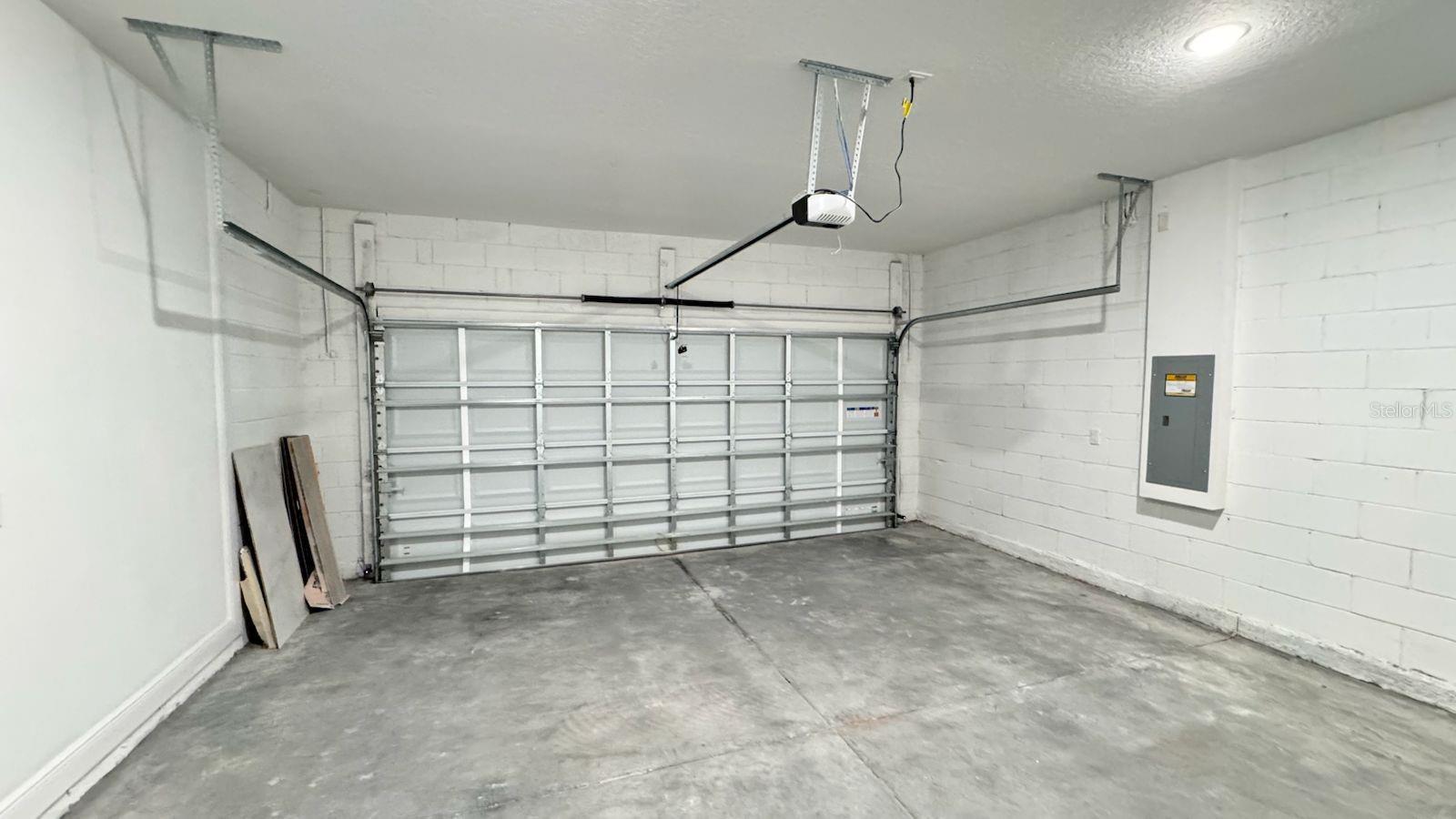 Listing photo id 20 for 9278 Satinwood Terrace