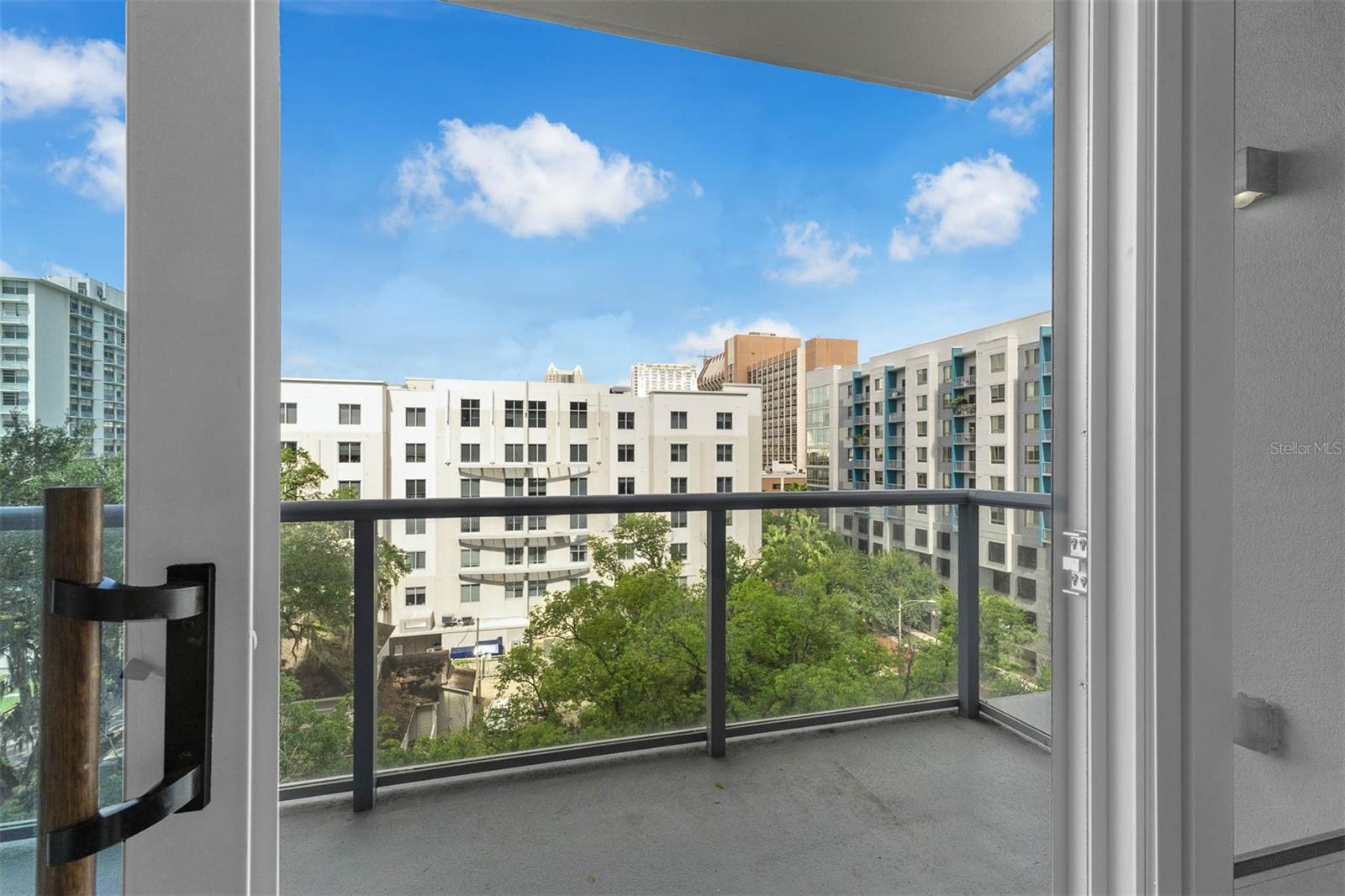Image 31 of 46 For 260 Osceola Avenue 607