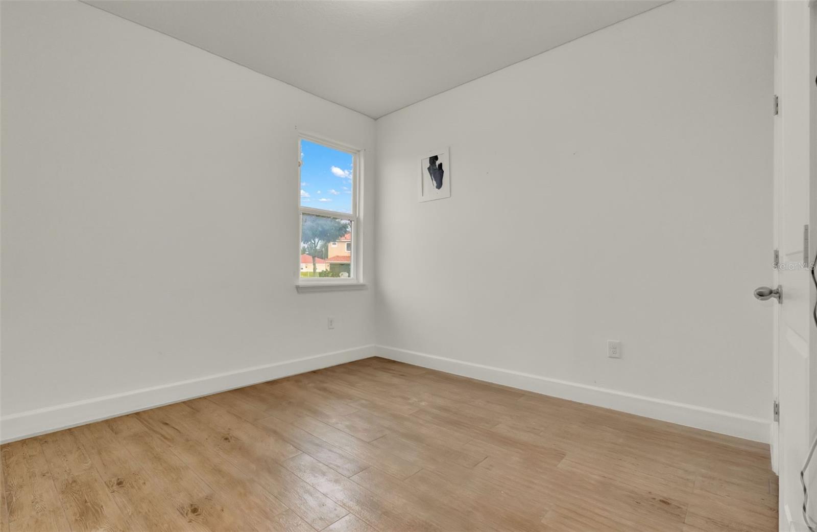 Image 16 of 36 For 437 Cinnamon Drive