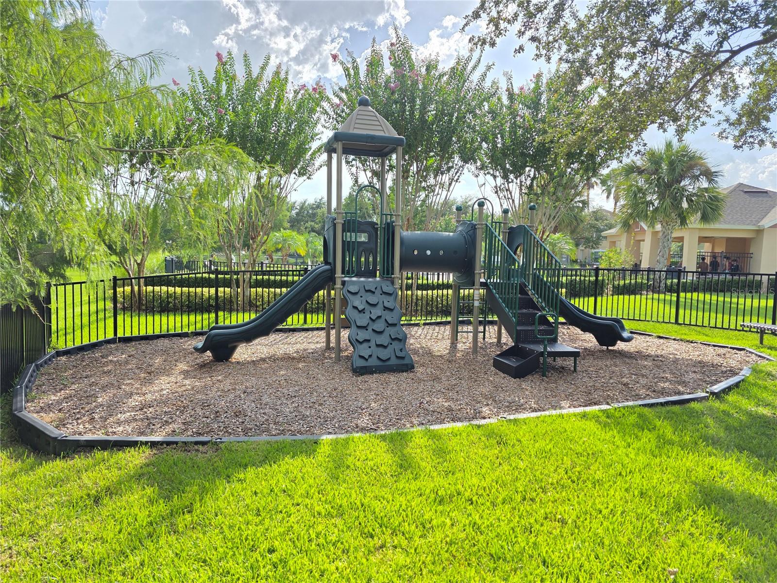 Image 36 of 49 For 909 Brandy Oaks Loop