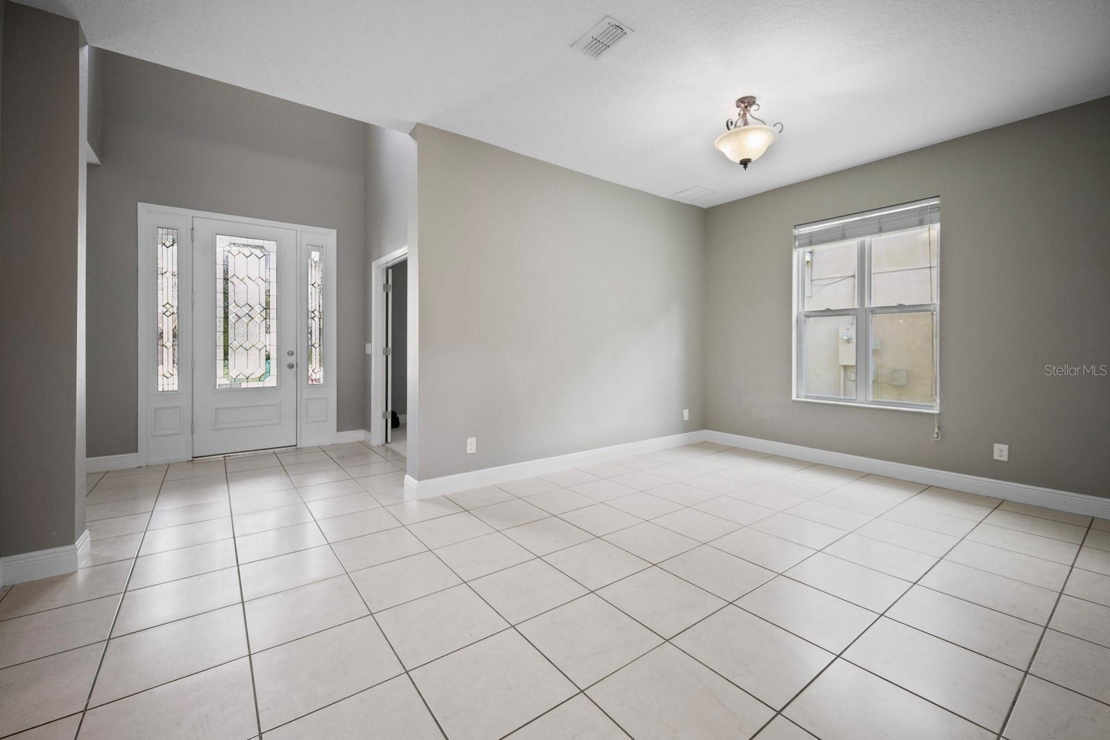 Image 12 of 72 For 1073 Vinsetta Circle
