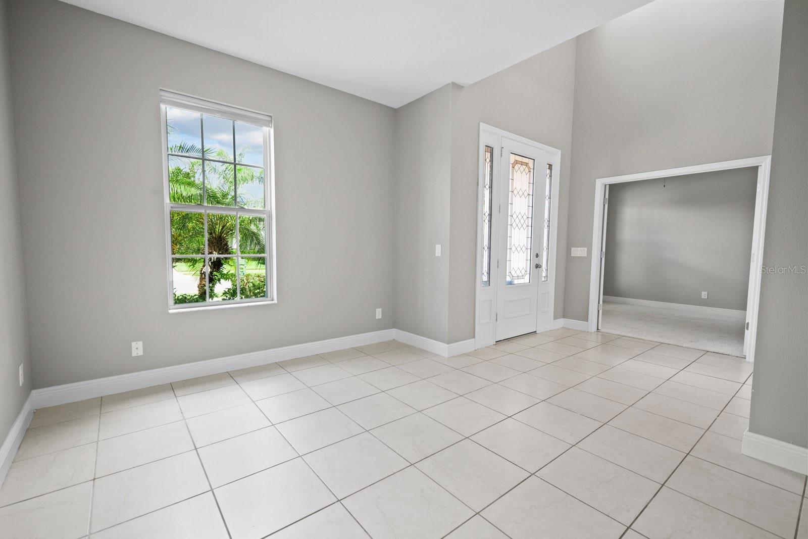Image 14 of 72 For 1073 Vinsetta Circle