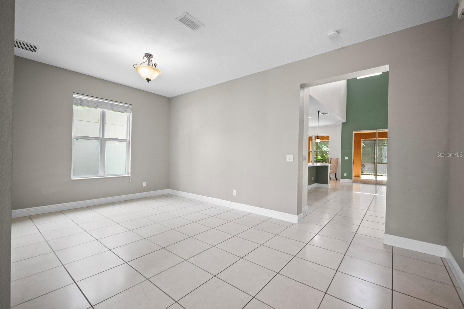 Image 15 of 72 For 1073 Vinsetta Circle