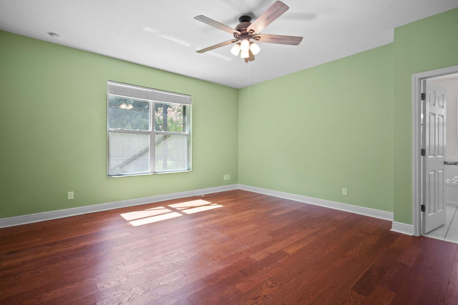 Image 39 of 72 For 1073 Vinsetta Circle