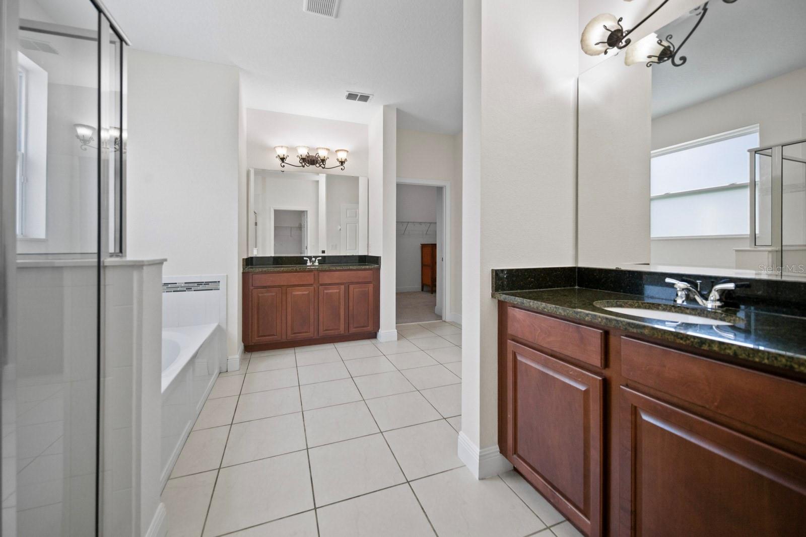 Image 40 of 72 For 1073 Vinsetta Circle