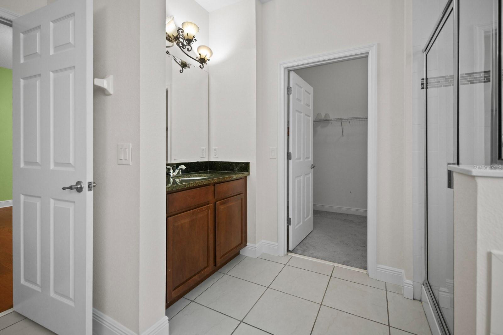 Image 43 of 72 For 1073 Vinsetta Circle
