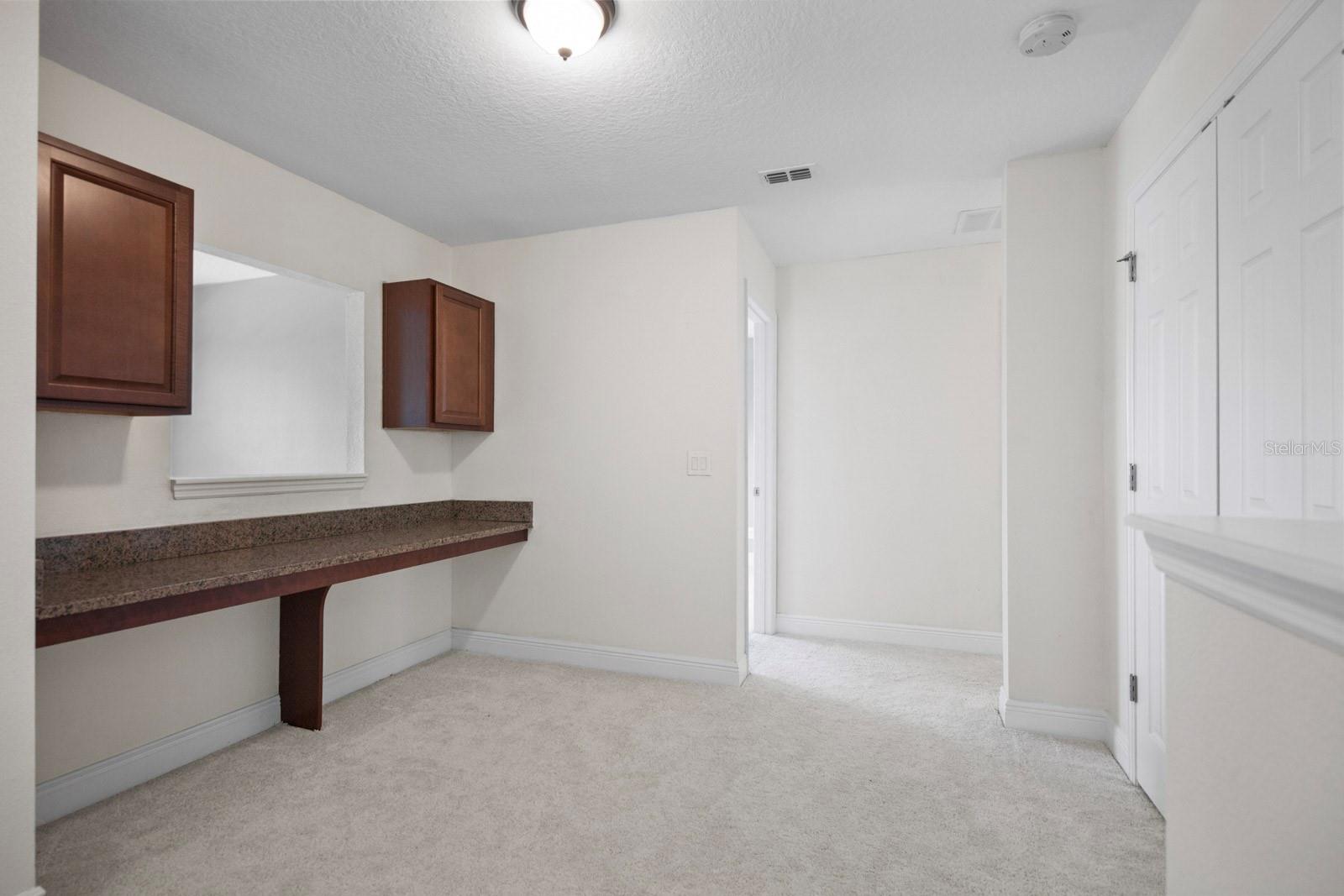 Image 44 of 72 For 1073 Vinsetta Circle