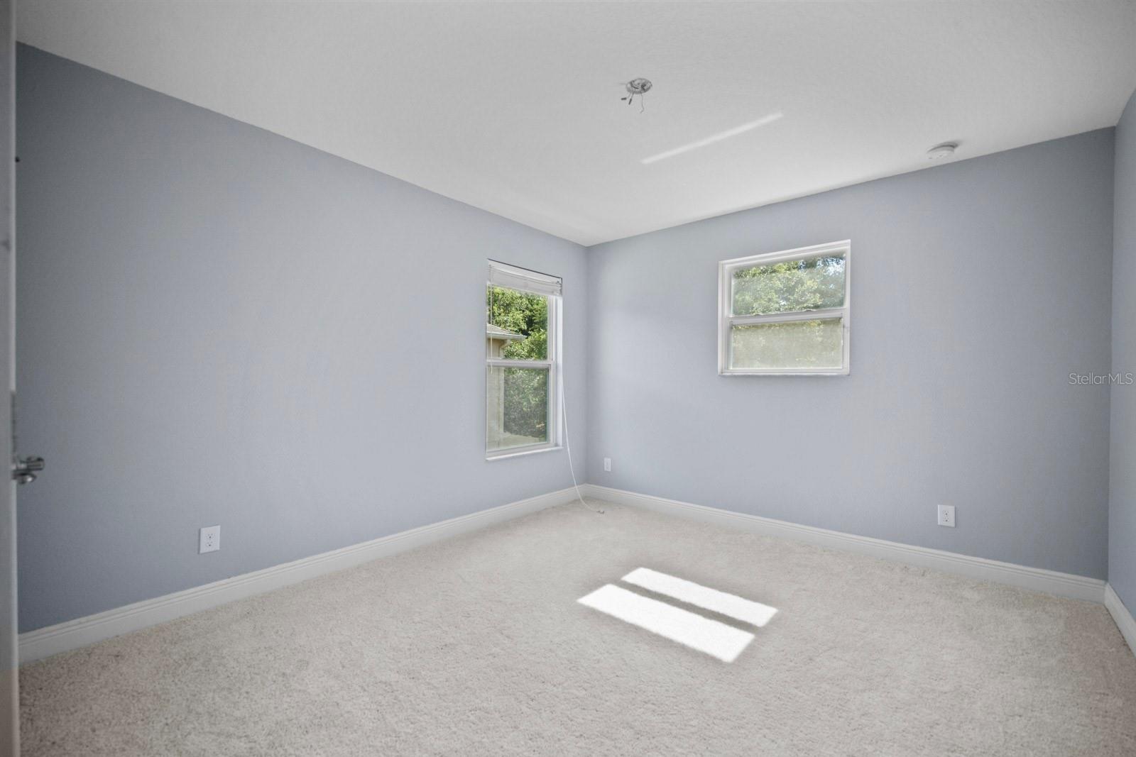 Image 49 of 72 For 1073 Vinsetta Circle