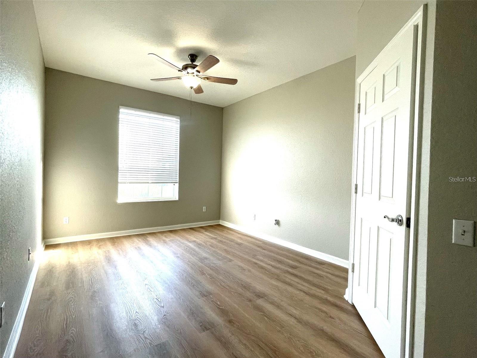 Image 10 of 20 For 6451 Old Park Lane 404
