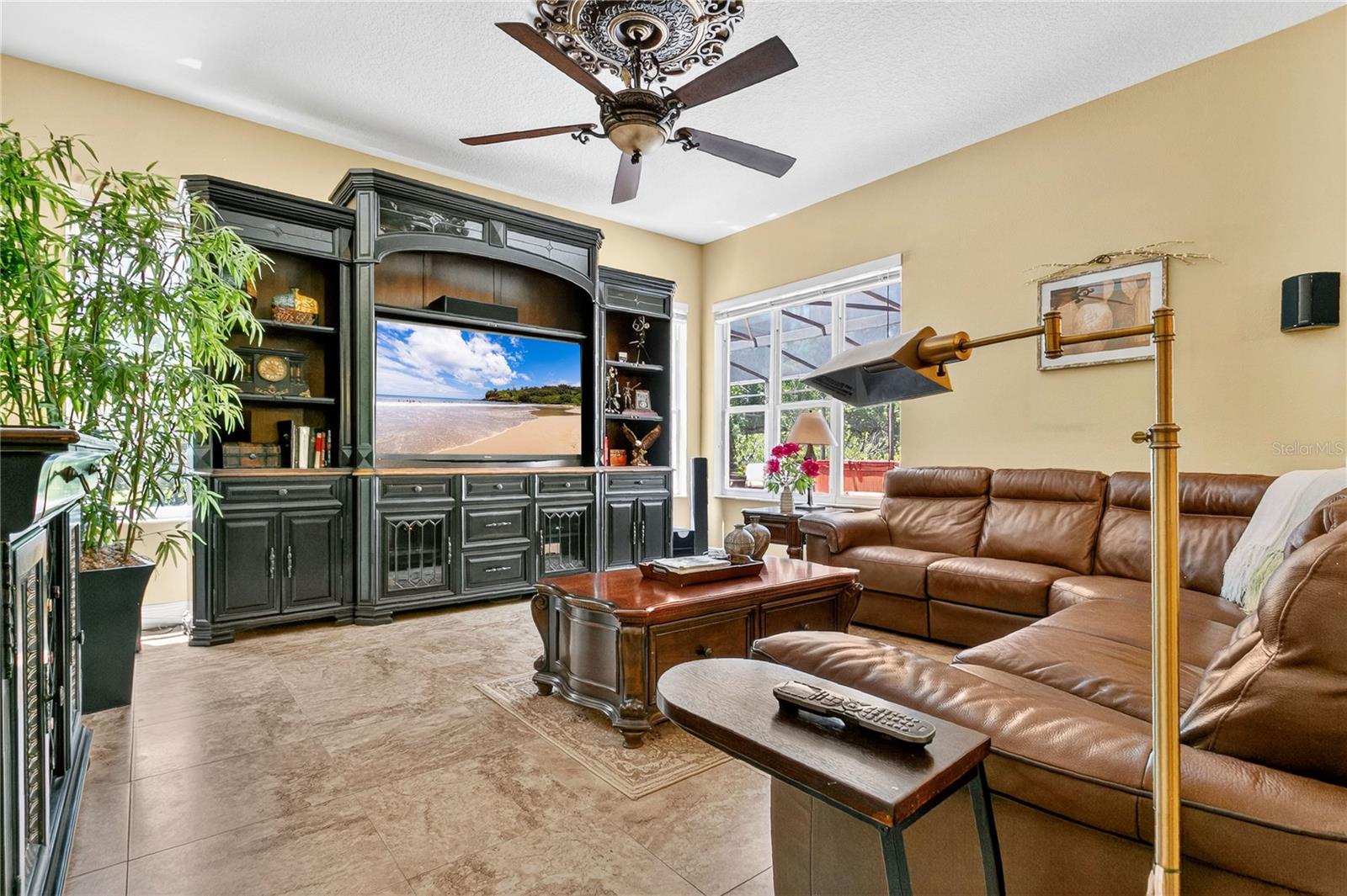 Image 11 of 43 For 11096 Ledgement Lane