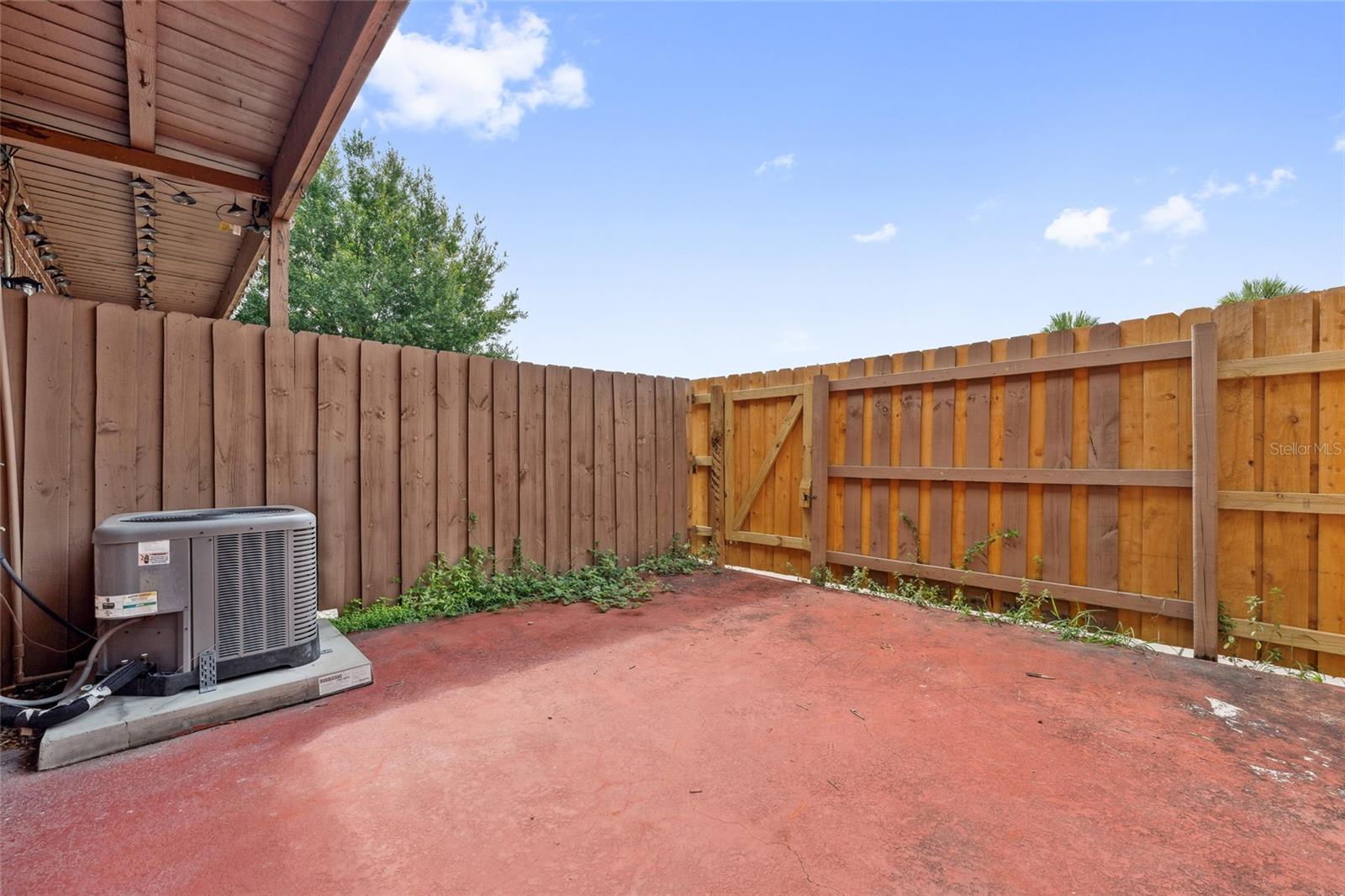 Image 11 of 23 For 316 Georgetown Drive 316