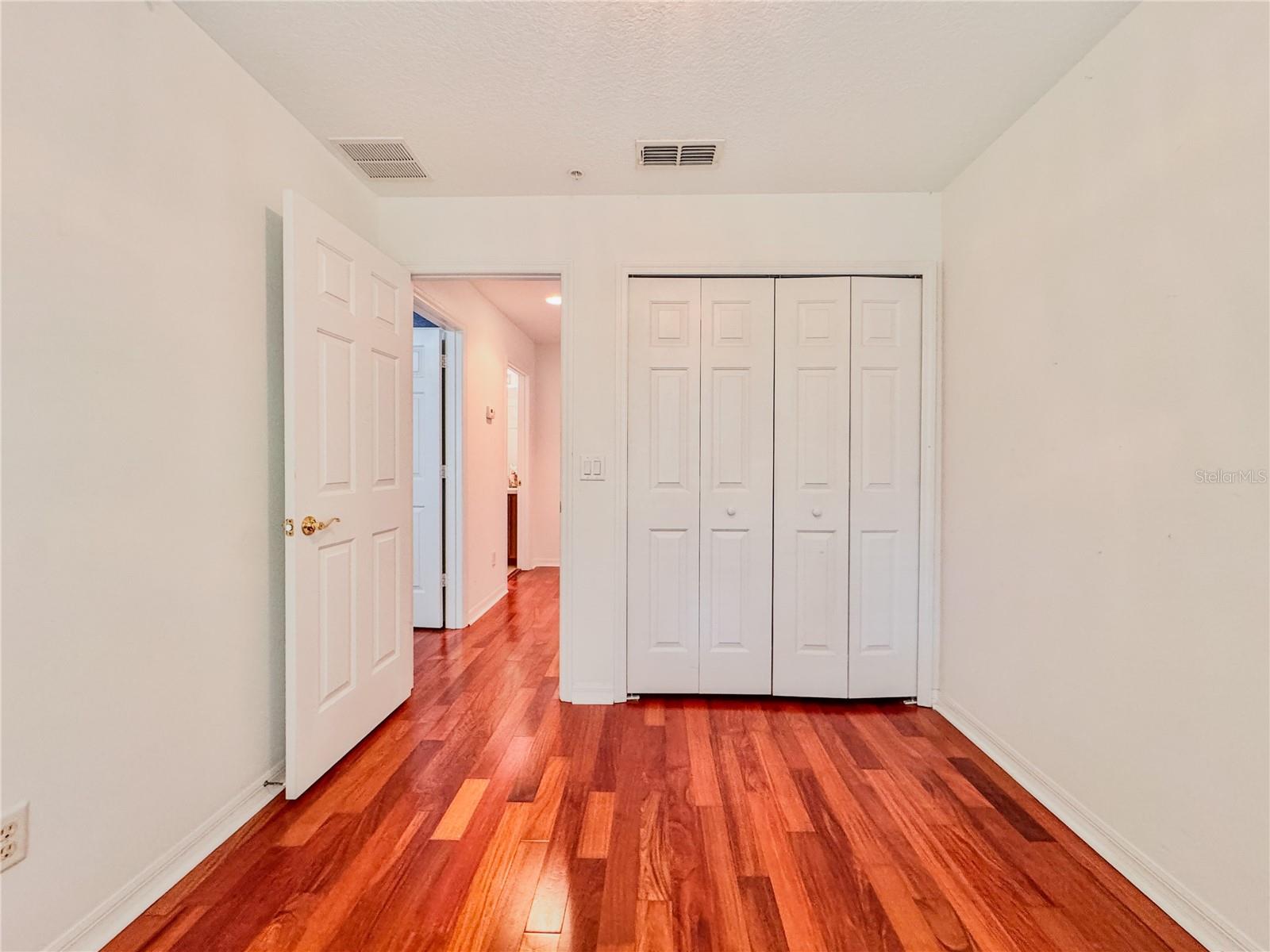 Image 23 of 33 For 1108 Fairway Drive